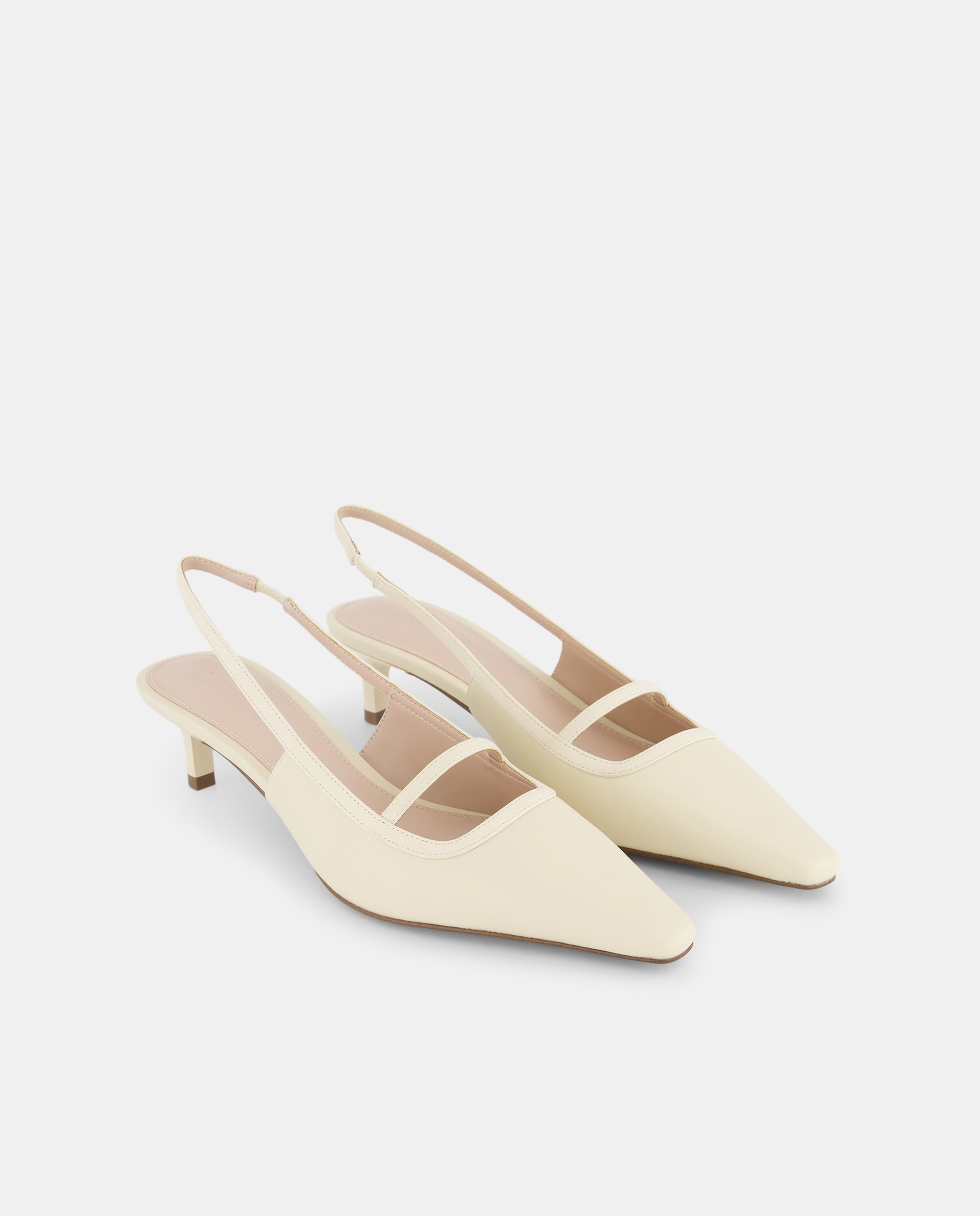 Sapatos de Salto Tipo Tacão Branco-2