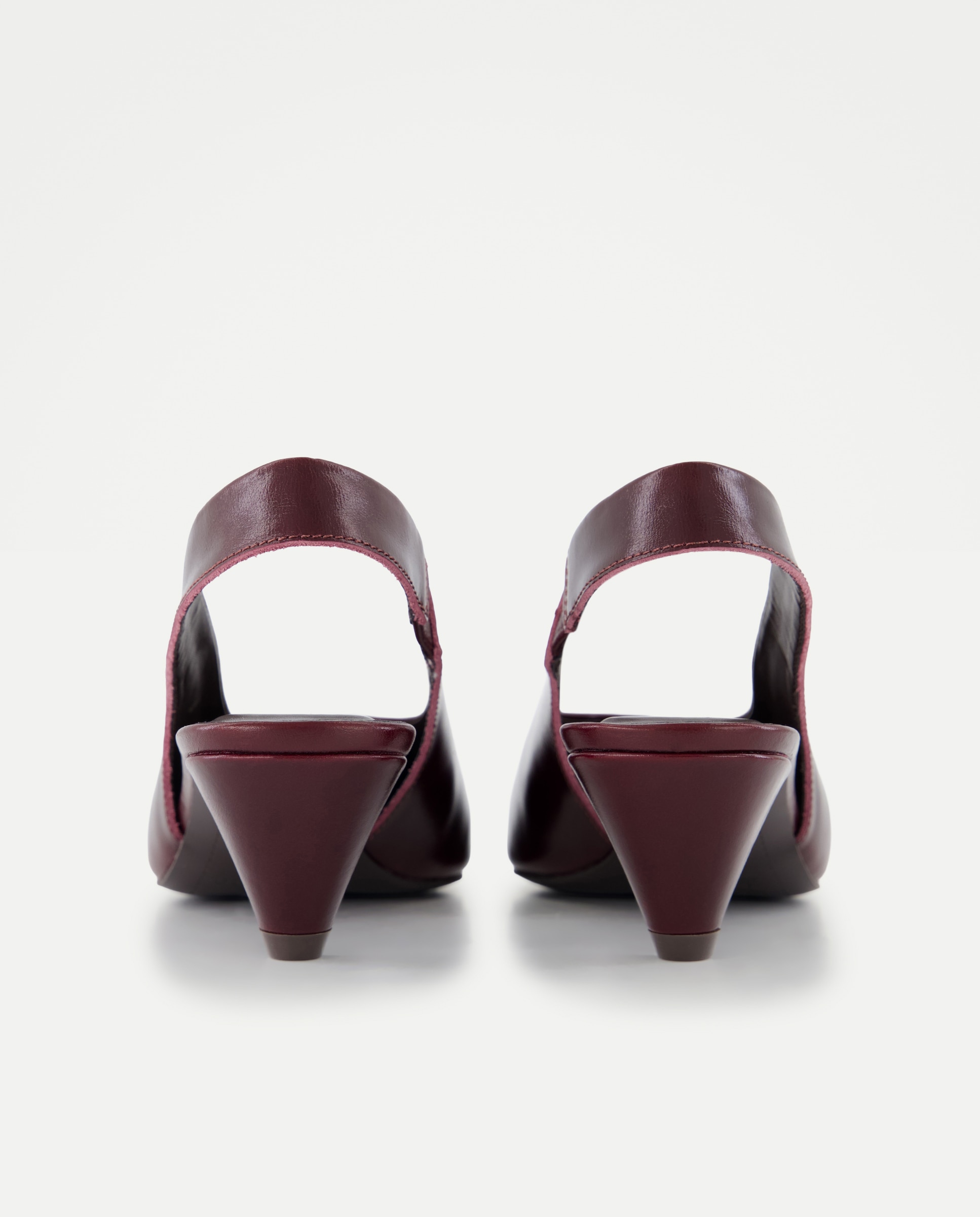 Sapatos de Salto Tipo Mules Piramidais Bordeaux-3
