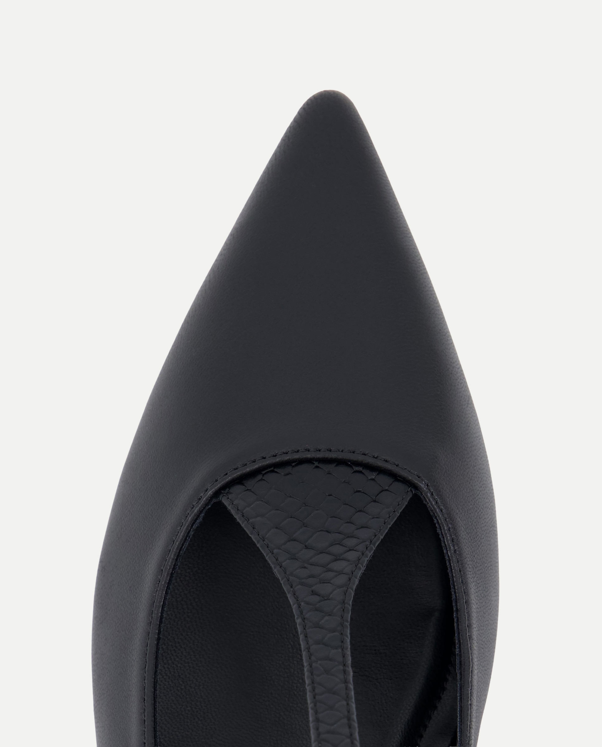 Zapatos de mujer con tacón bajo con punta - Tintoretto - Negro Negro-4