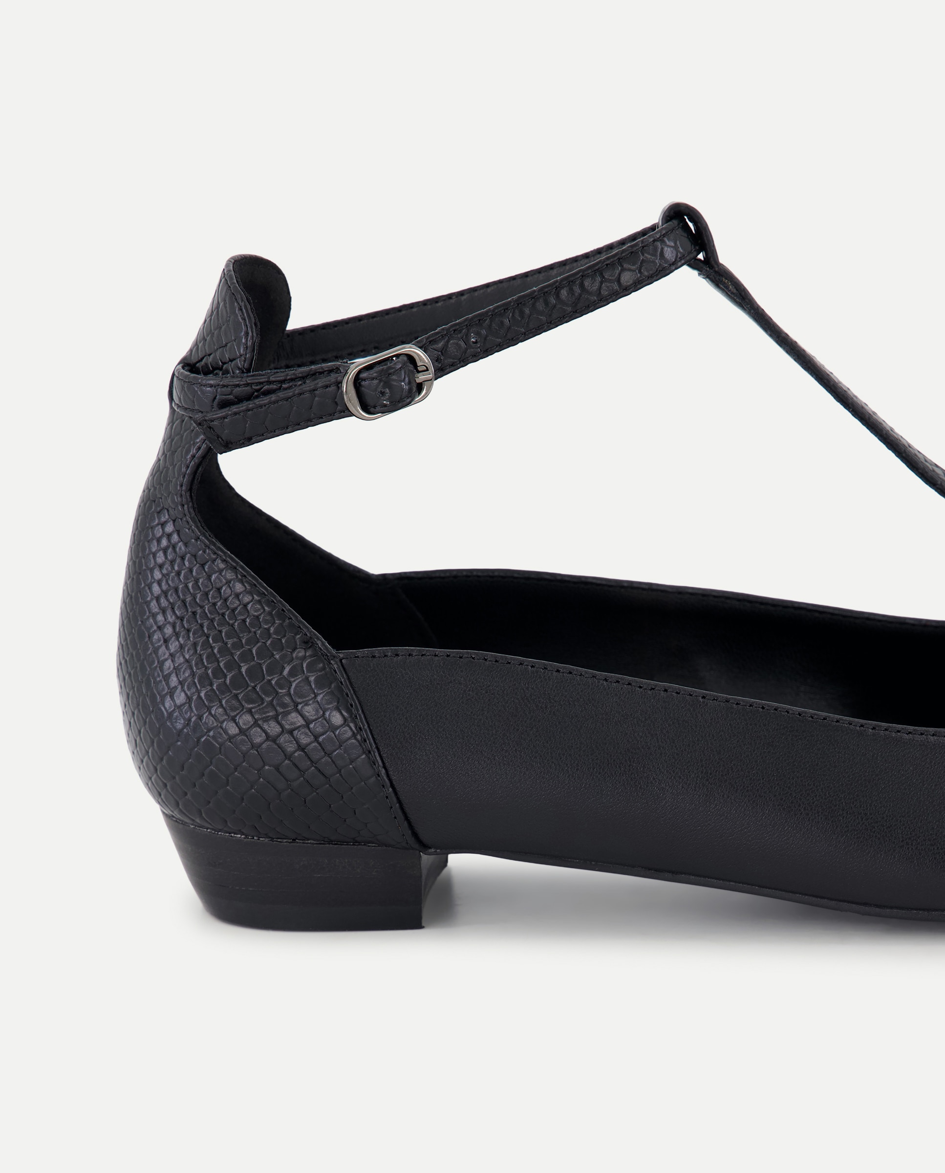 Zapatos de mujer con tacón bajo con punta - Tintoretto - Negro Negro-5