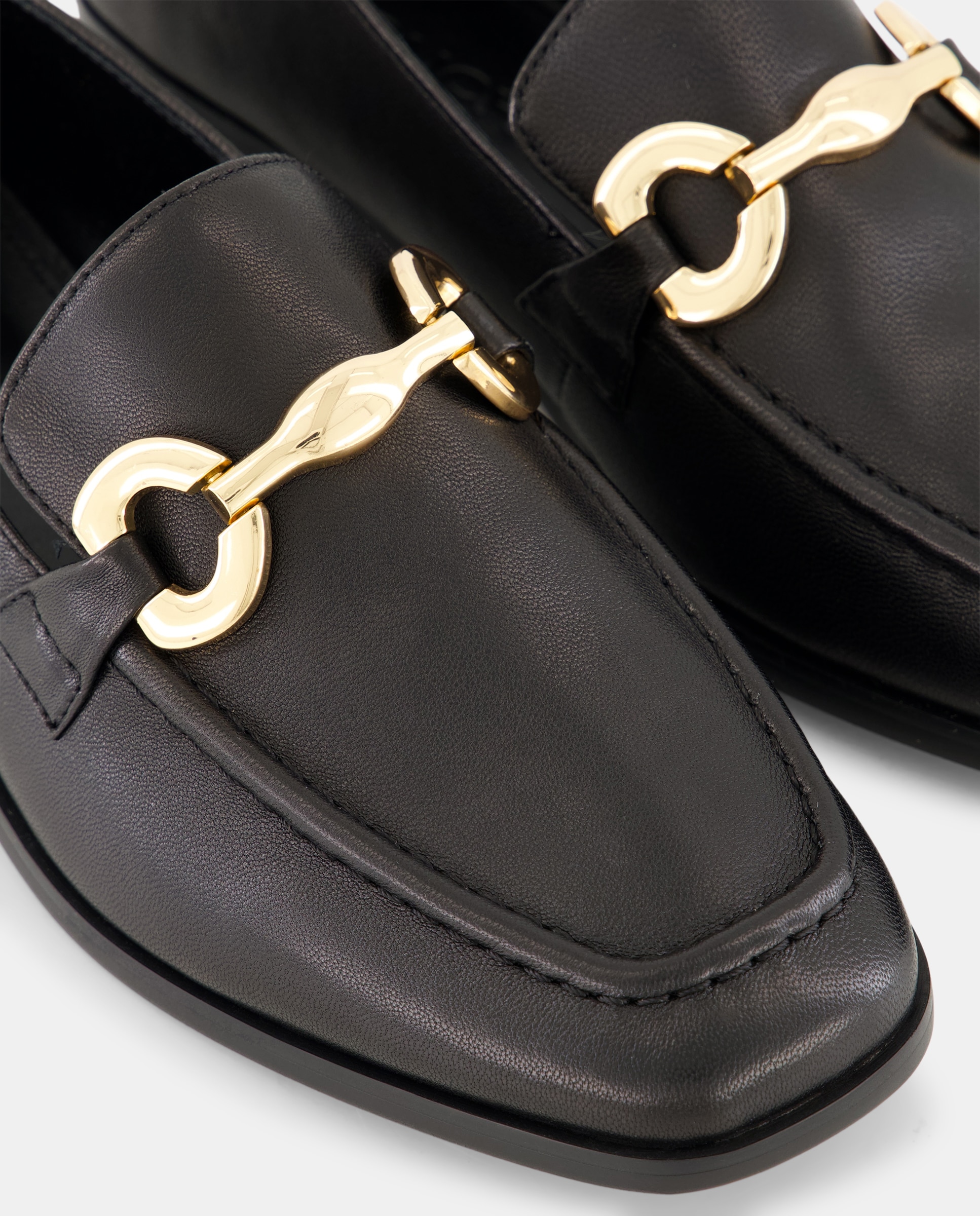 Mocassins Rasos Preto-5