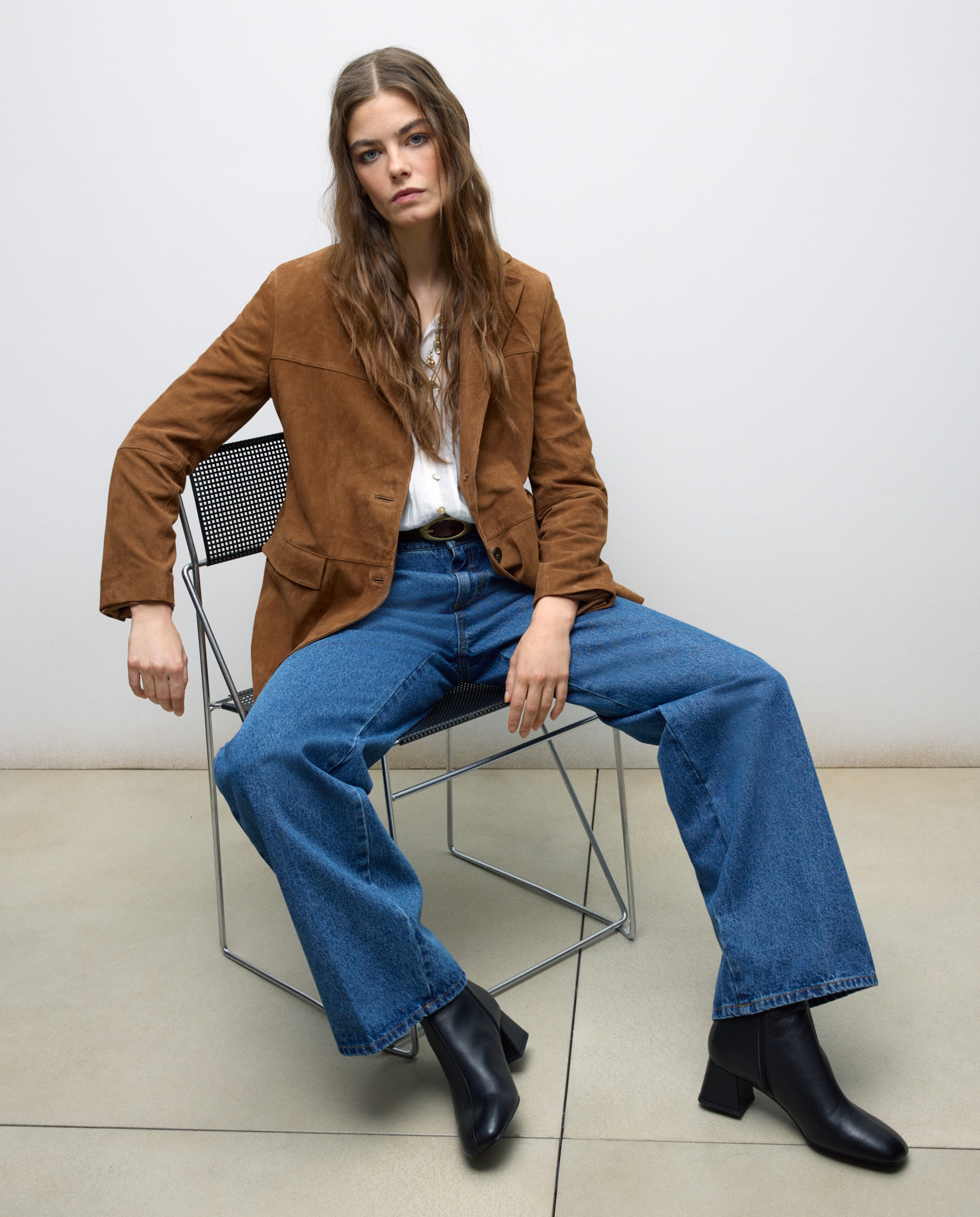 Botins Básicos com Salto Preto-5