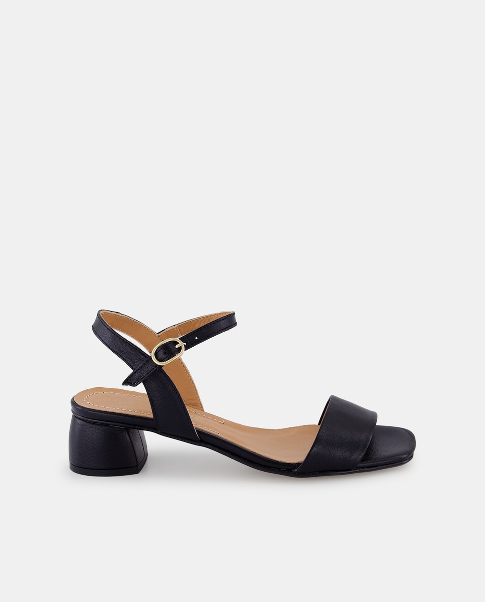 Sandálias com Salto Baixo e Pala Preto-1