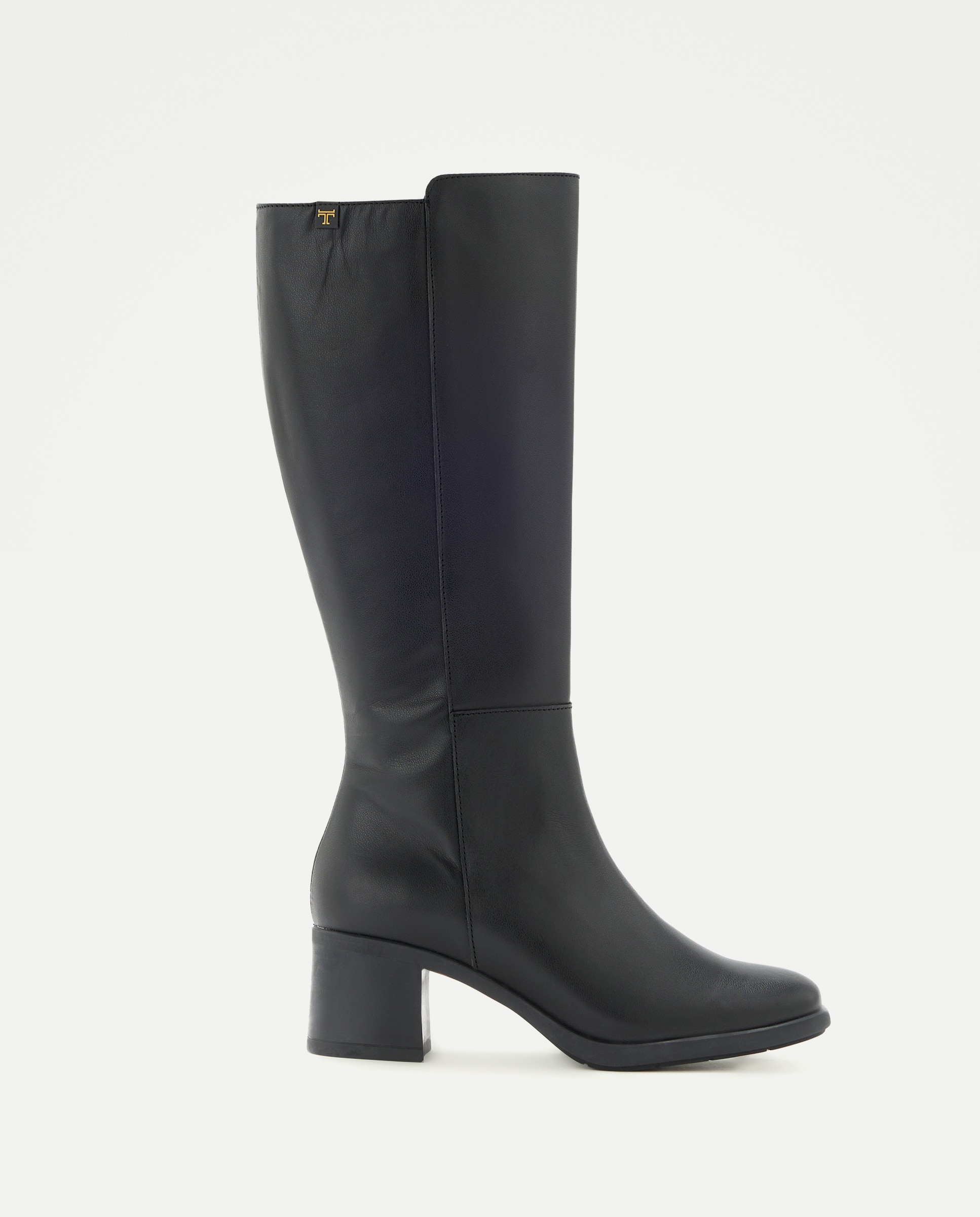 Imagem 0 de Botas com Salto