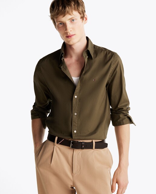 Imagen 0 de Camisa de hombre lisa de popelín con corte regular