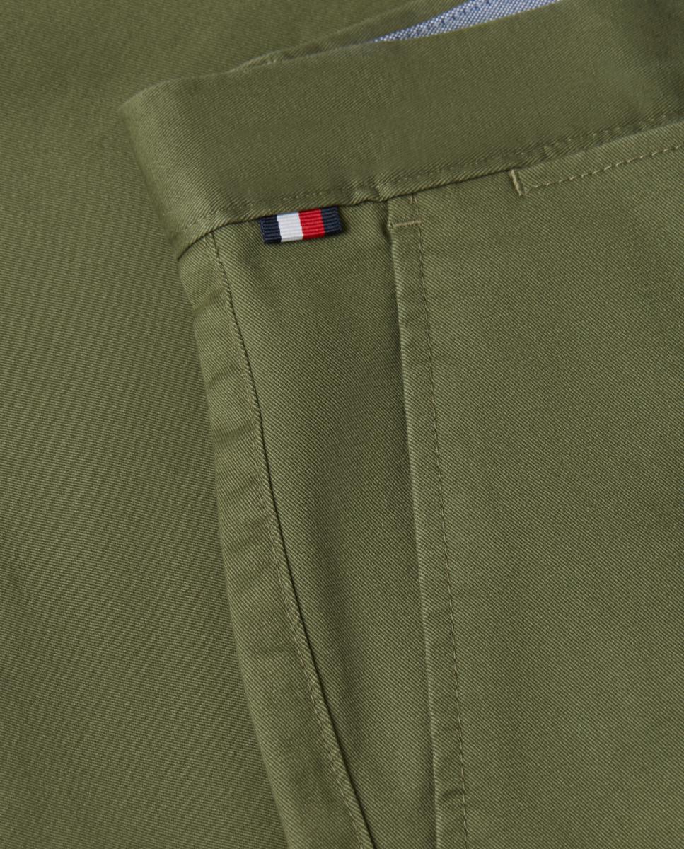 Pantalón chino clásico de caballero con fit Denton slim - Tommy Hilfiger - Verde militar Verde militar-4