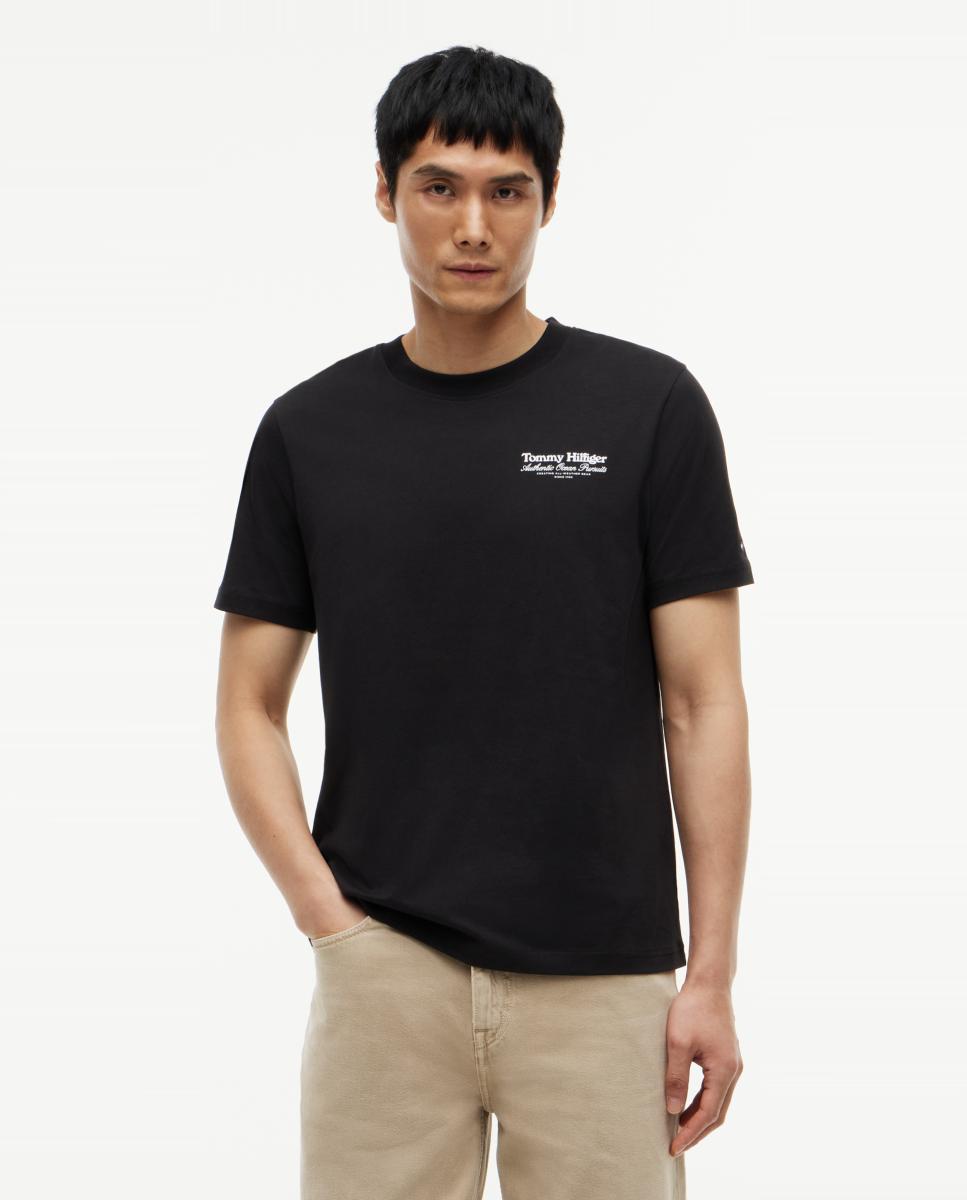 Tommy Hilfiger - Camiseta de caballero con doble logo impreso.