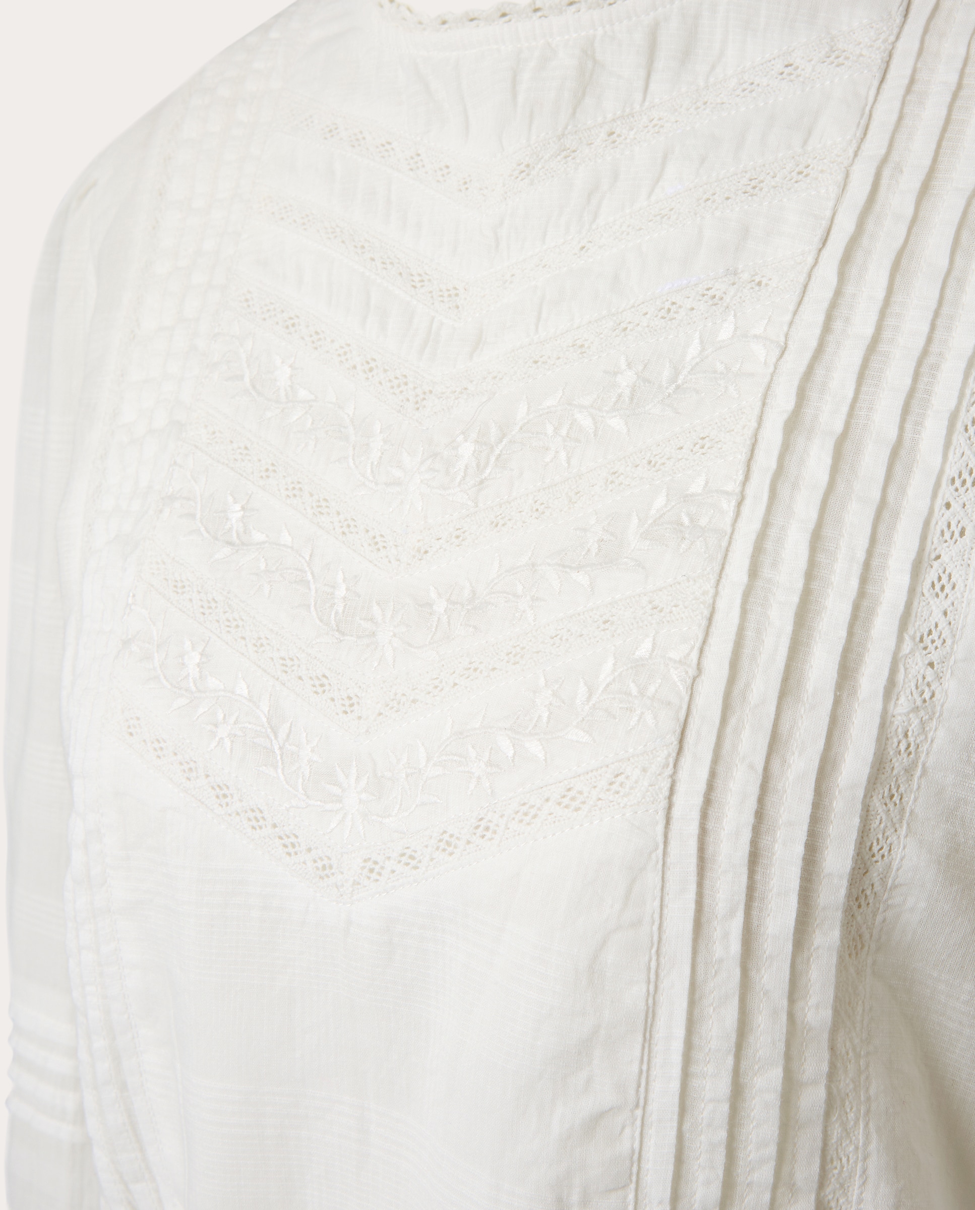 Blusa Mildred de Estilo Victoriano Cru-3