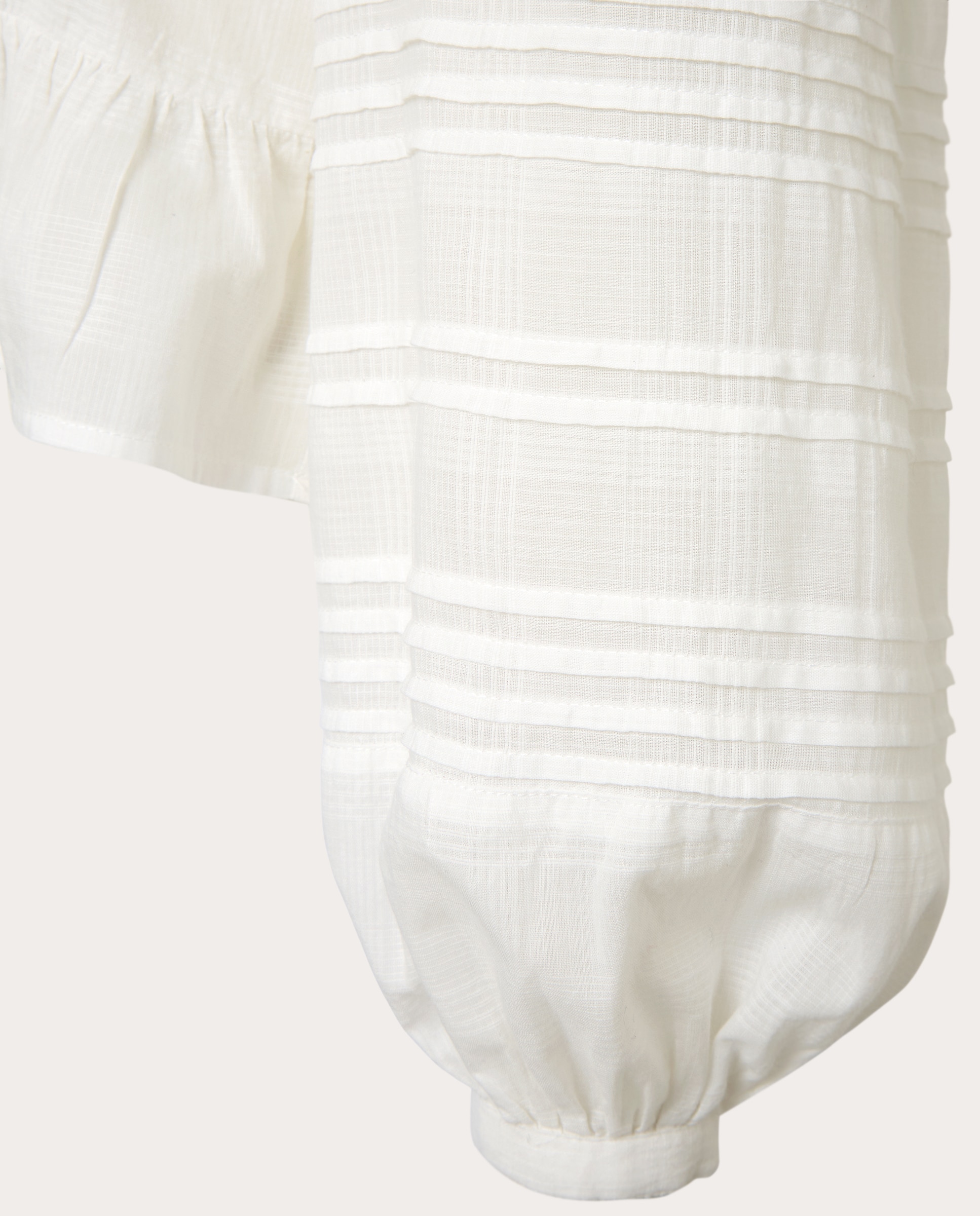 Blusa Mildred de Estilo Victoriano Cru-4