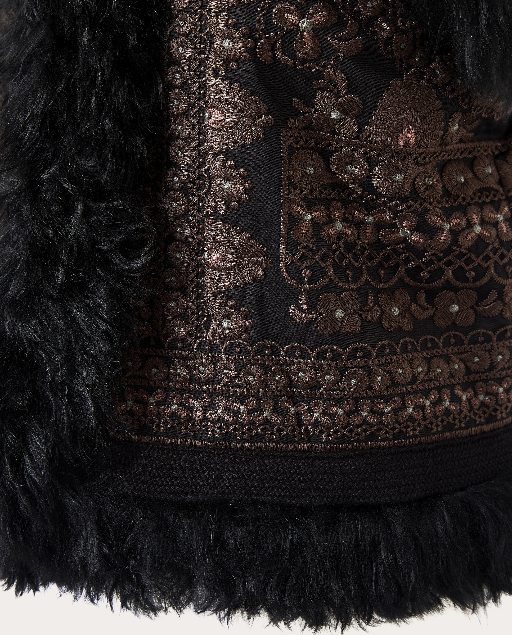 Chaleco bordado con detalles de pelo - Negro Negro-4