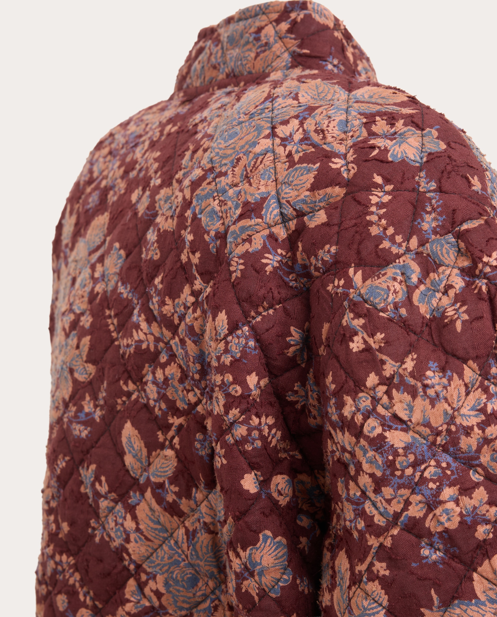 Casaco Acolchoado com Estampado Floral Castanho-4