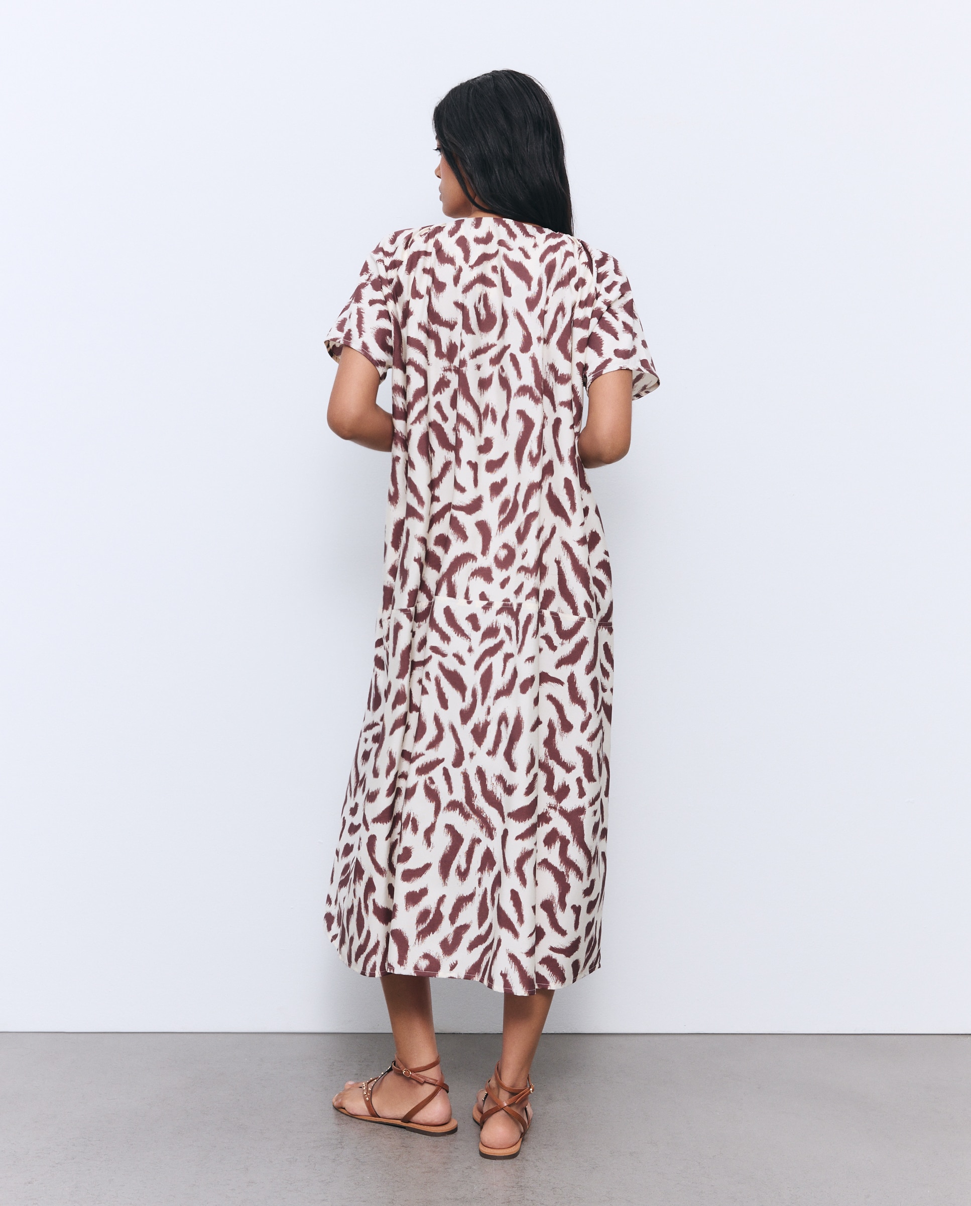 Kaftan Largo com Animal Print Castanho-3