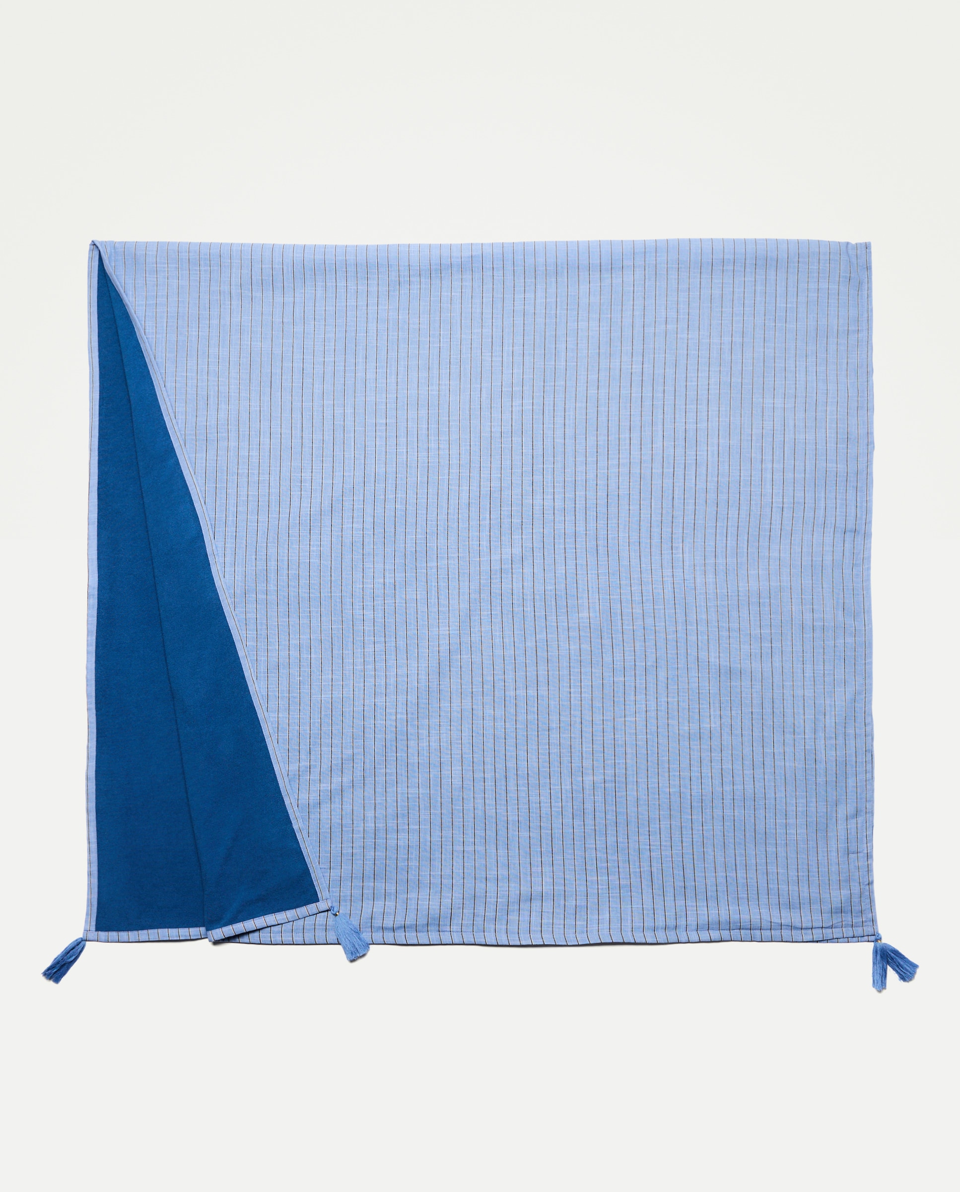 Toalha de Praia com Estampado de Risca Fina 400 Azul-1