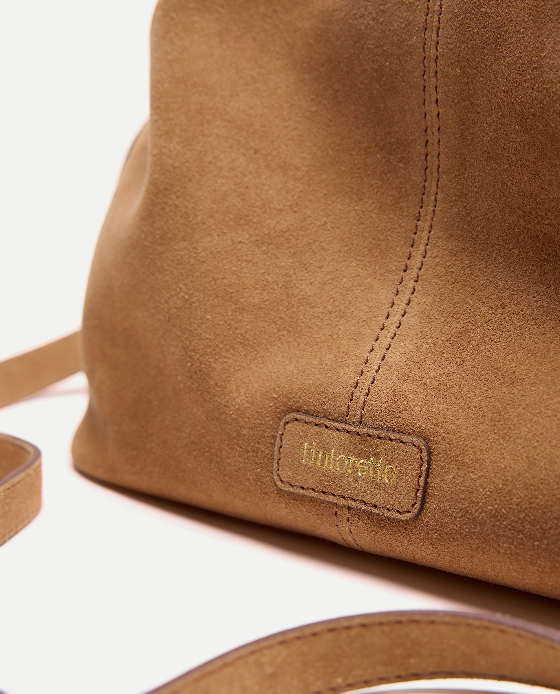 Mala Bucket em Pele com Franjas 730 Camel-5