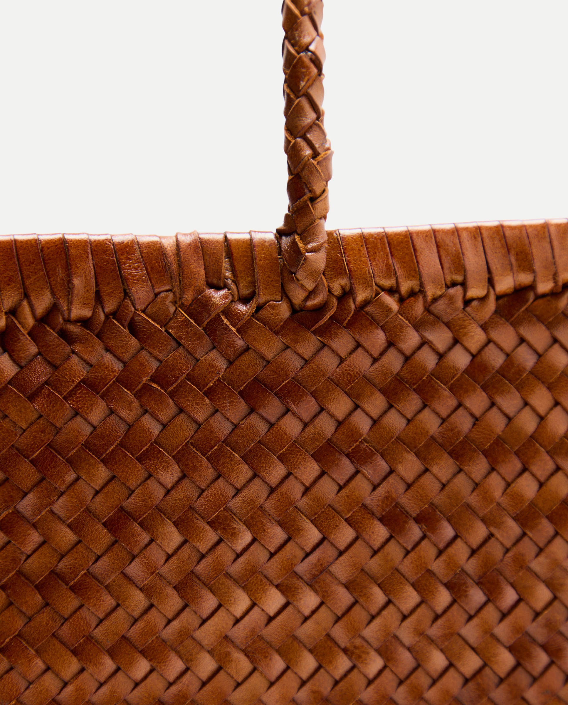 Mala Shopper em Pele com Entrançado Manual 730 Camel-4