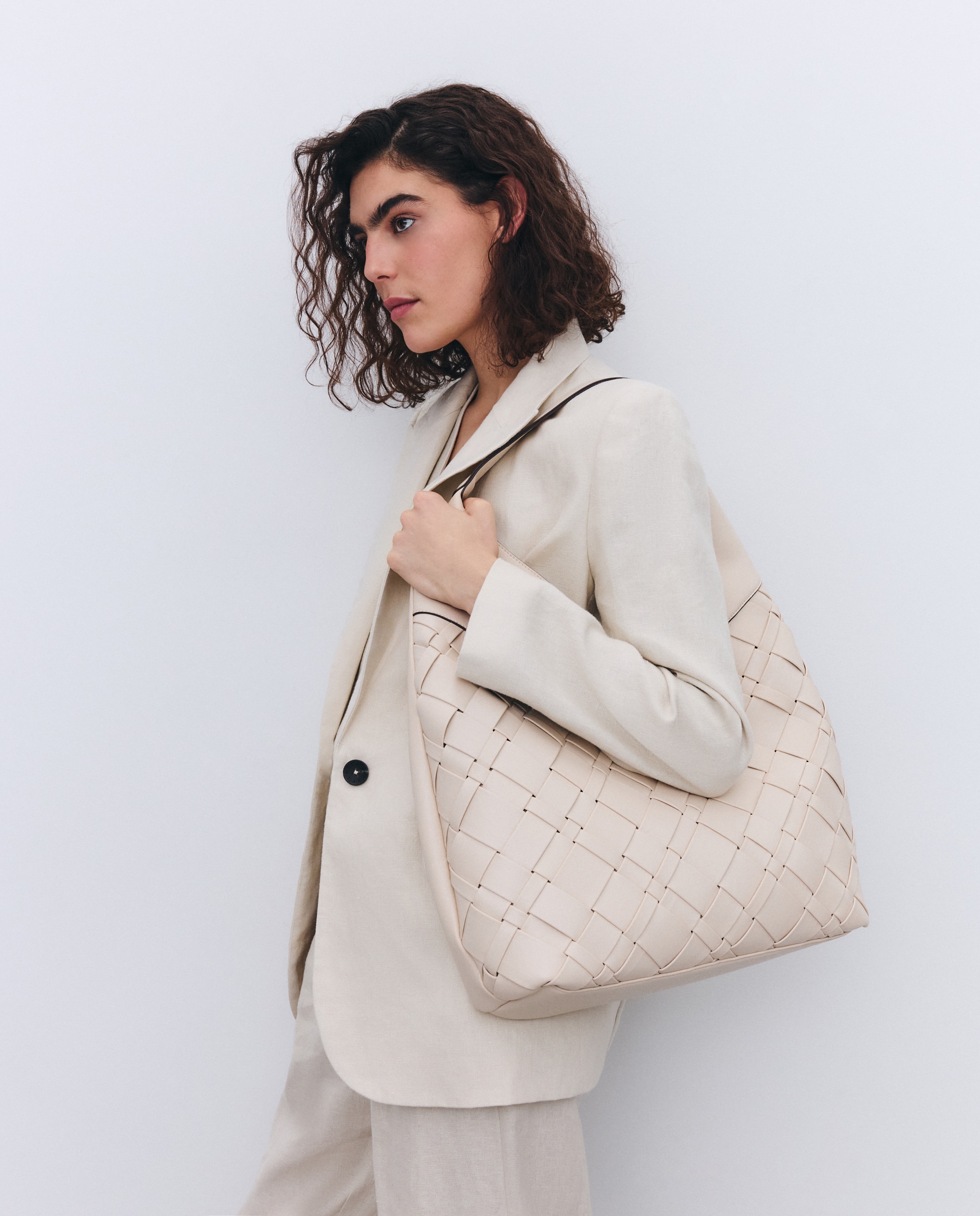 Mala de Ombro com Entrançado Manual 120 Cru-5