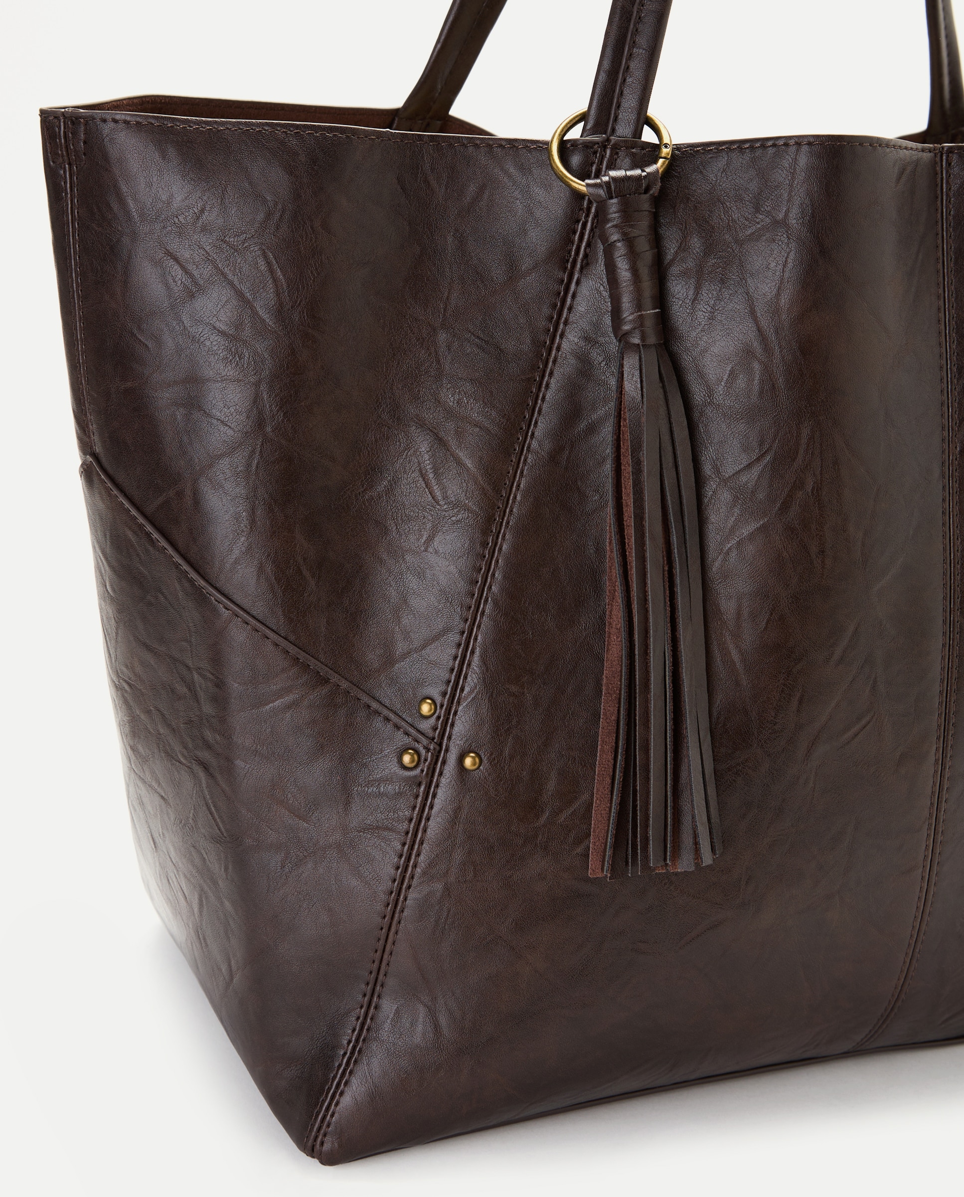 Mala Shopper Grande com Efeito de Pele e Pompom Castanho-3