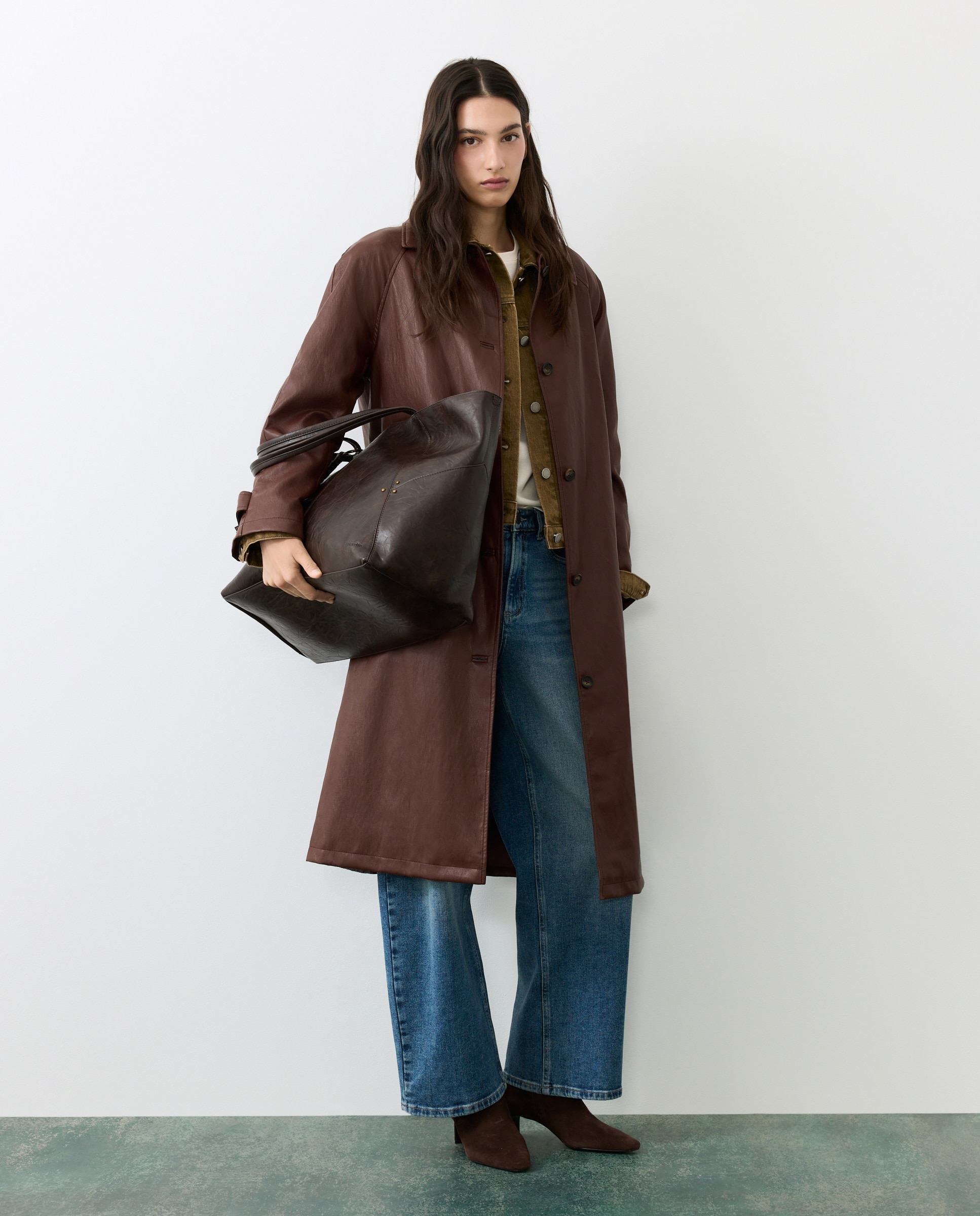 Mala Shopper Grande com Efeito de Pele e Pompom Bordeaux-5