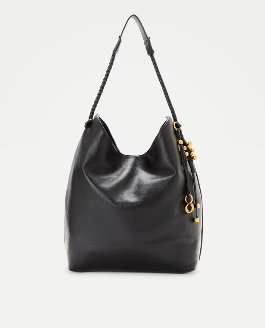 Bolso de hombro efecto piel con colgantes decorativos