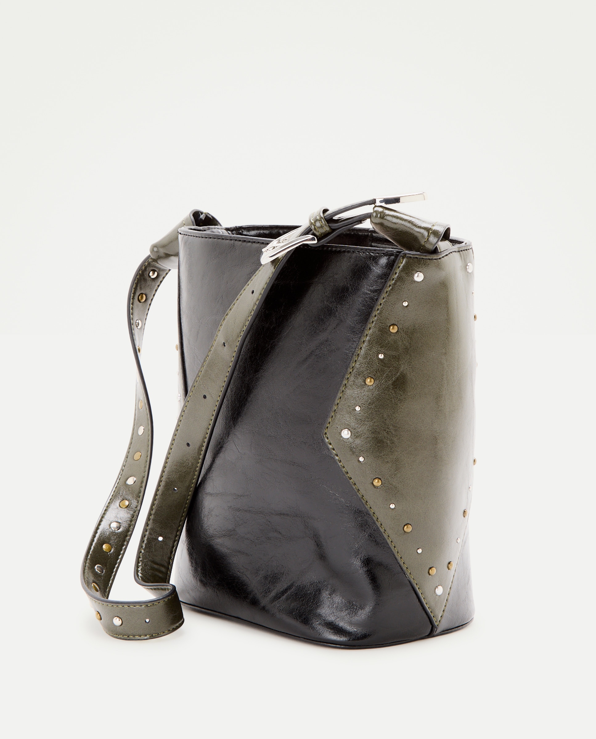 Mala Bucket com Efeito de Pele Combinado com Mini Tachas Preto-2