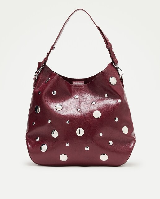 Bolso de hombro efecto piel con tachas