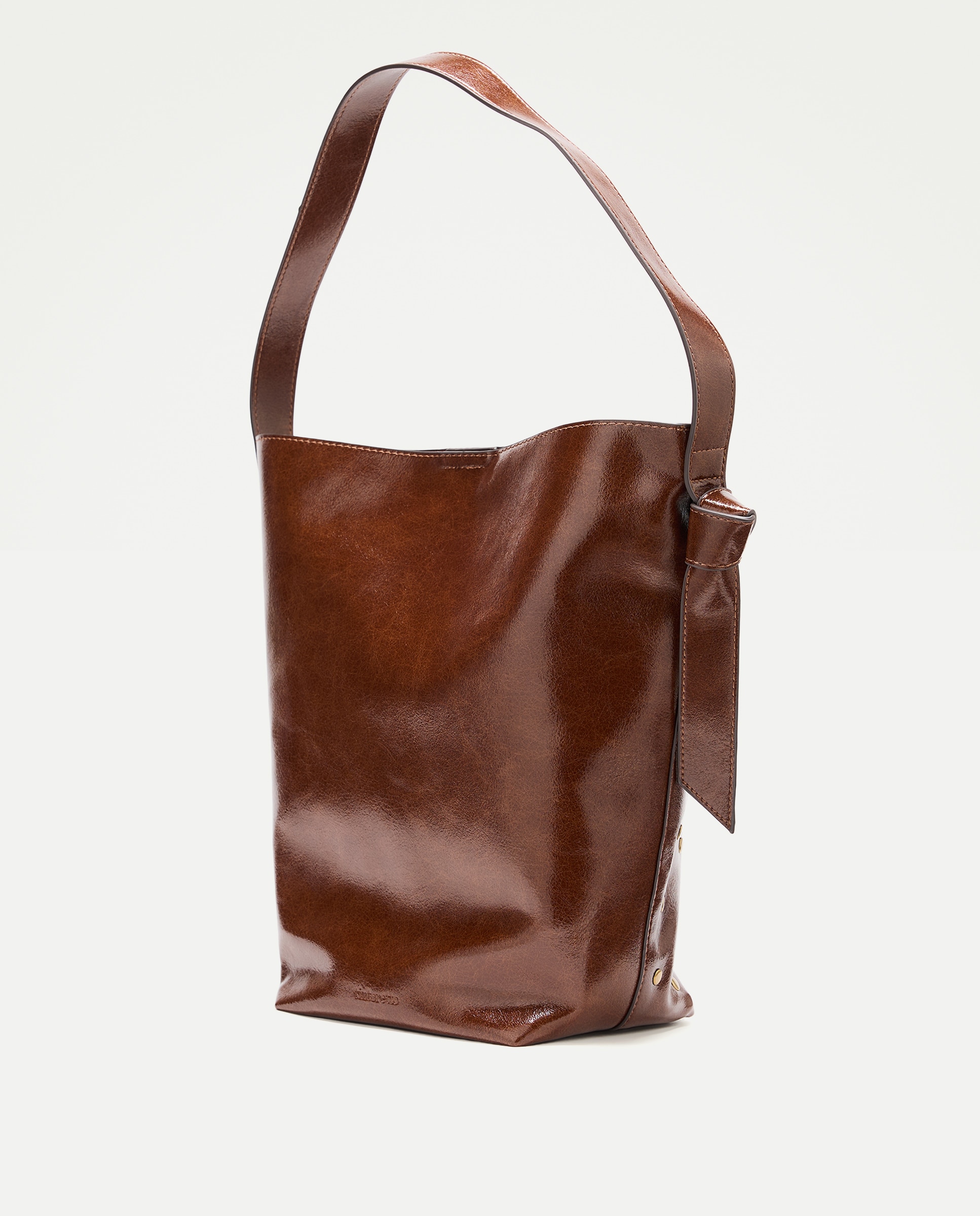 Mala Bucket de Ombro com Mini Tachas Castanho-2