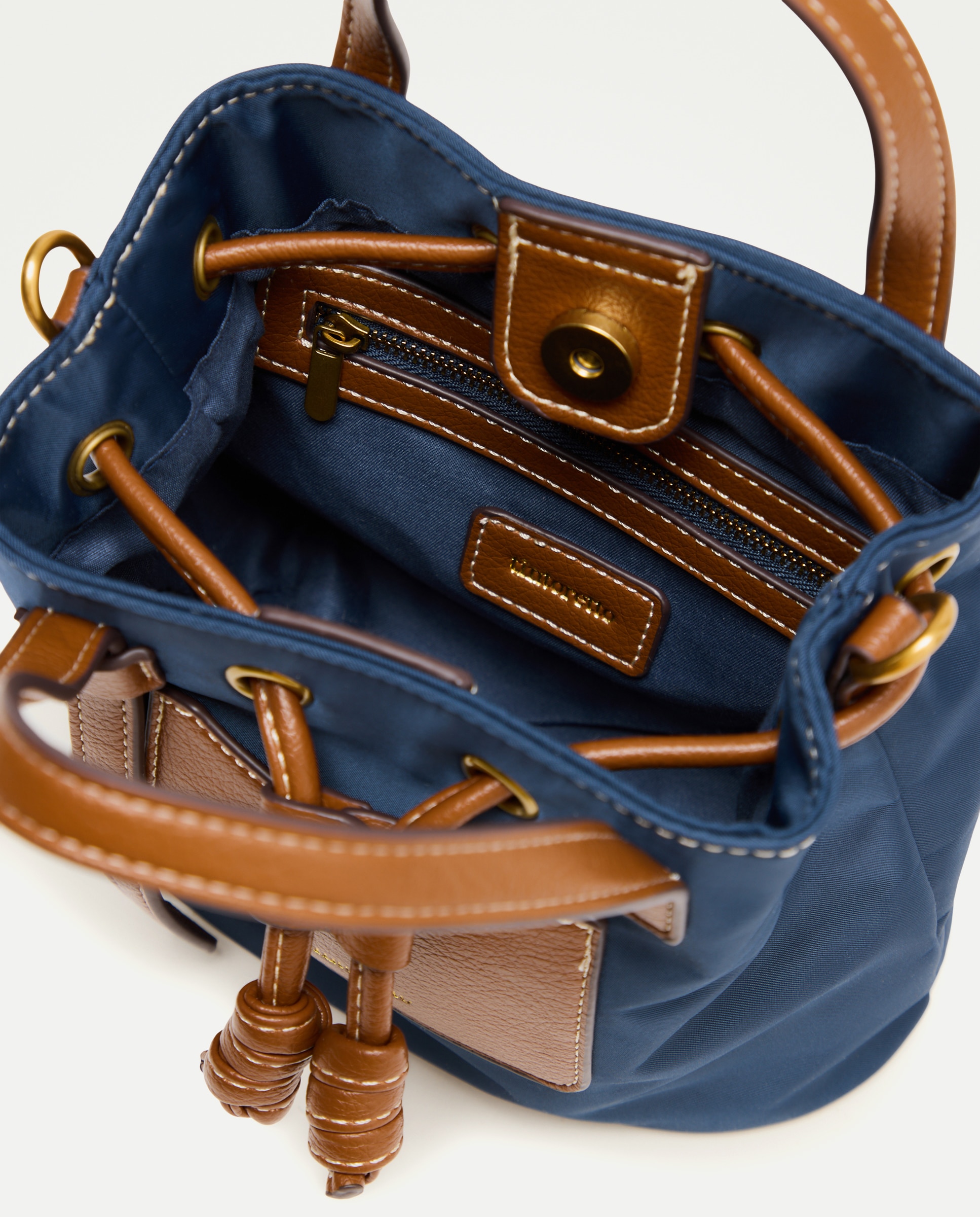 Mala Tipo Bucket Média com Efeito de Ráfia 430 Azul Escuro-3