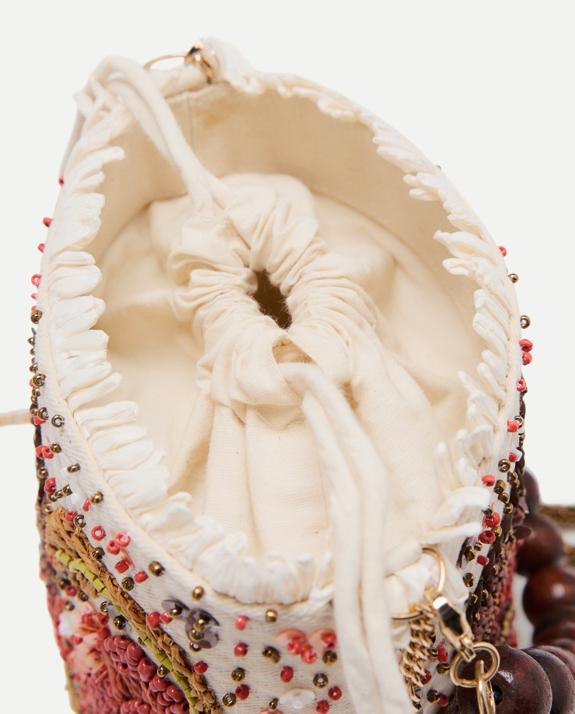 Mala com Bordado Floral Castanho-4