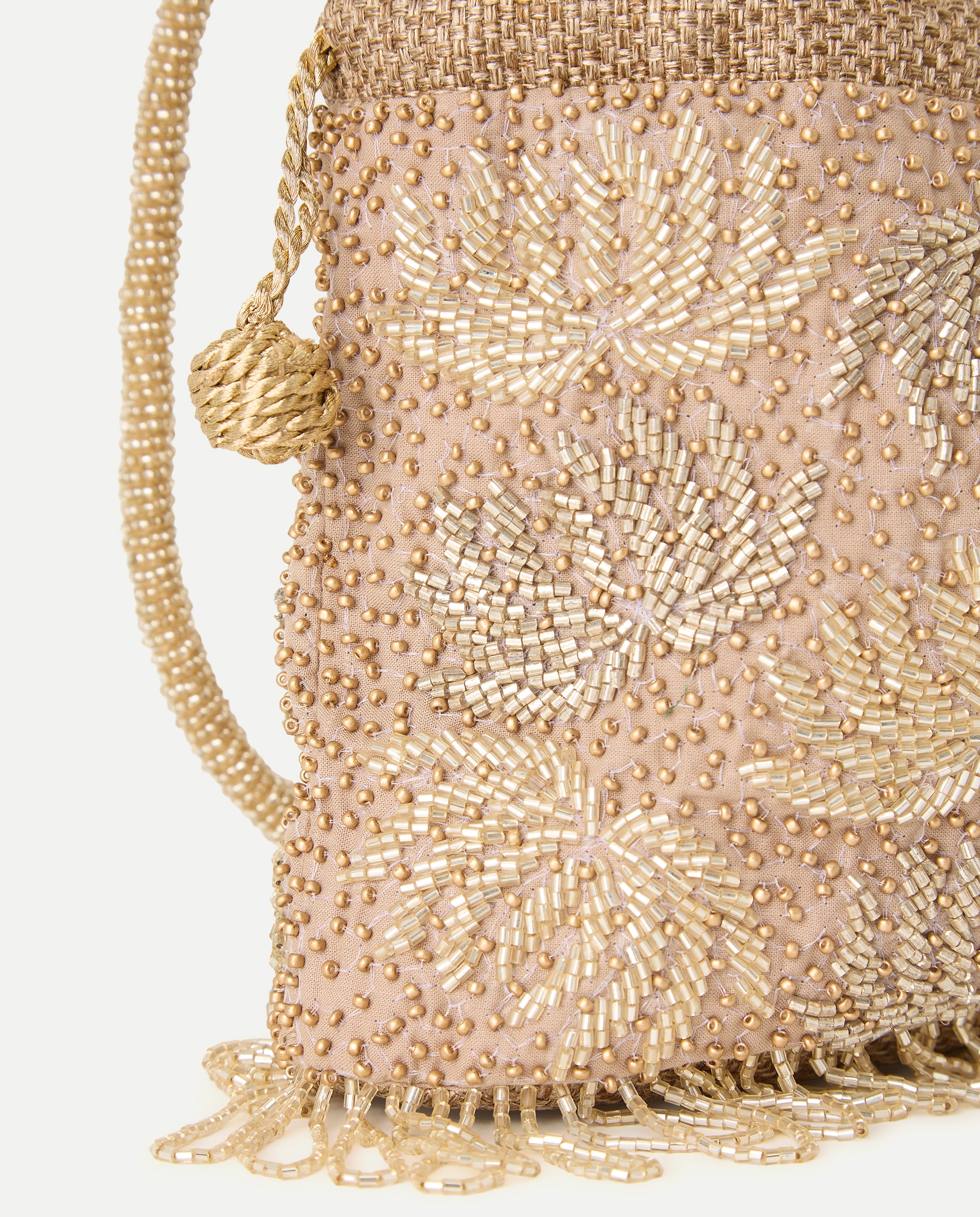 Mala Tipo Saco Bordada 390 Ouro-4