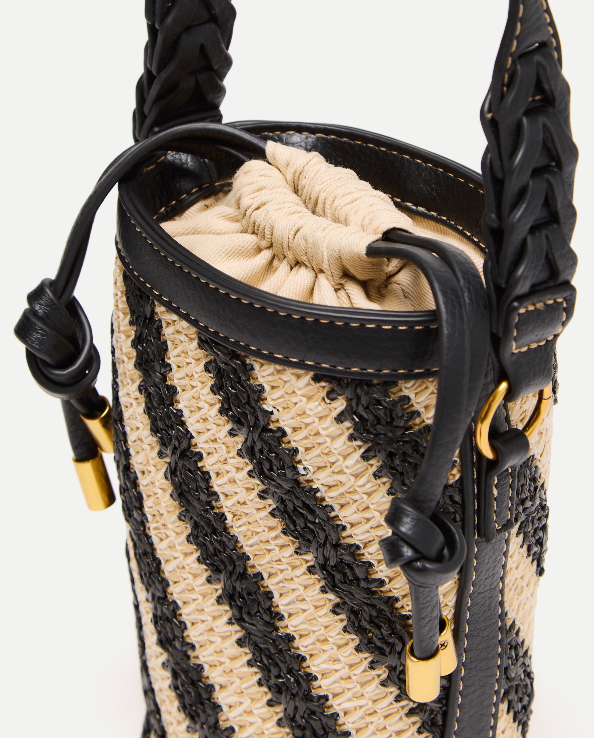 Mala Tipo Bucket com Efeito de Ráfia Preto-4