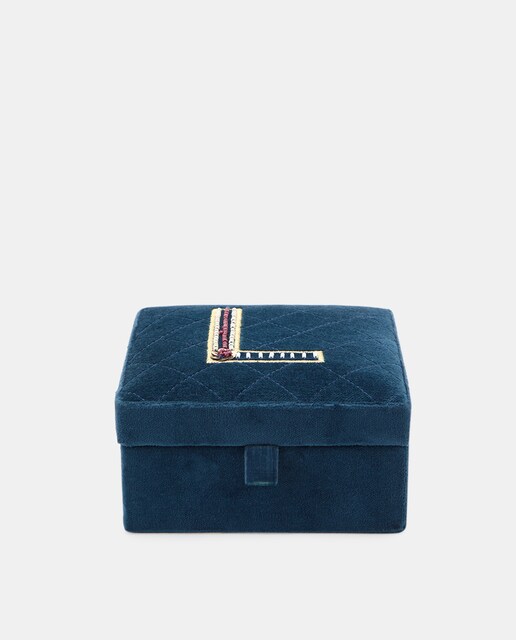 Imagem 0 de Guarda-Joias com Bordado da Letra L