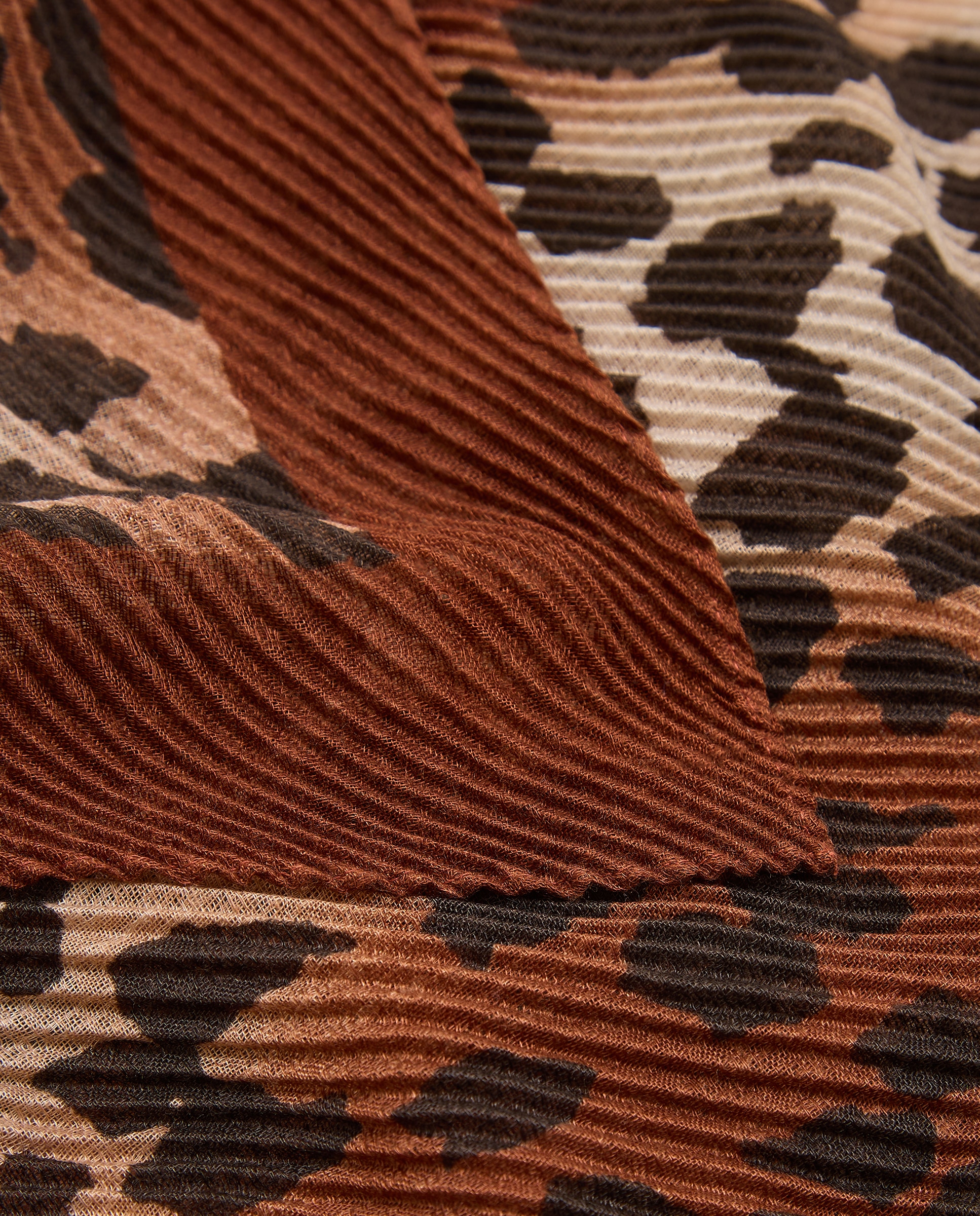 Écharpe Plissada com Animal Print Castanho-3