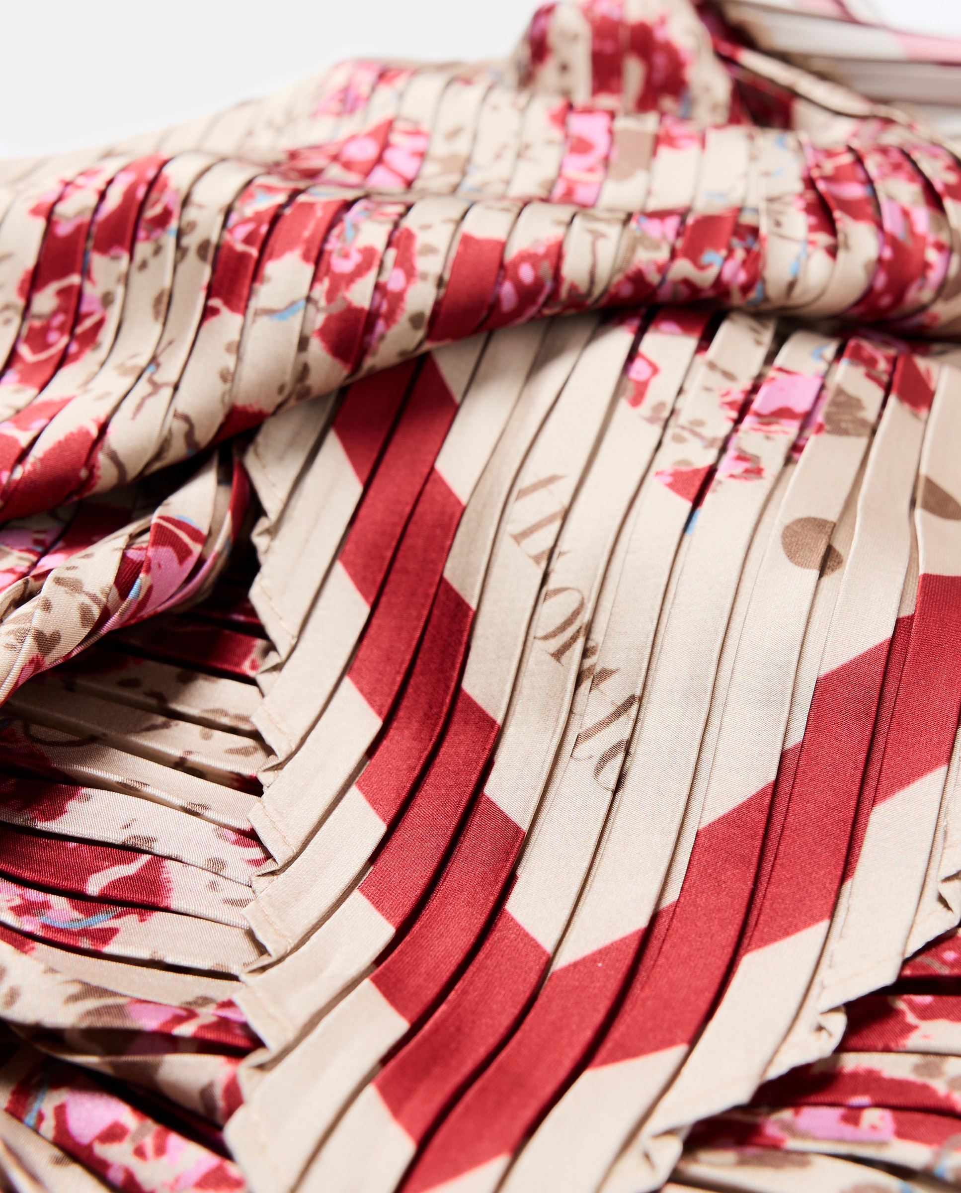 Lenço de Pescoço com Plissado 600 Vermelho-3