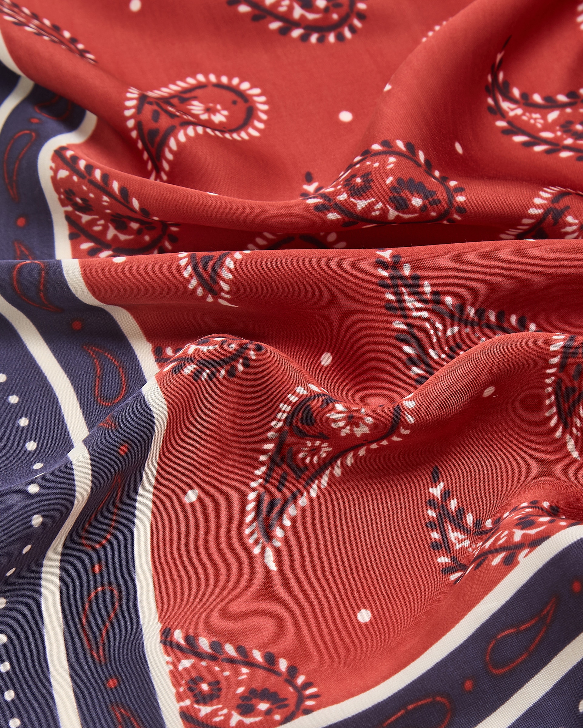 Imagen 3 de Pañuelo para el cuello con print paisley - Tintoretto - 600 Rojo 600 Rojo