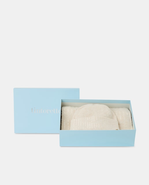 Imagem 0 de Conjunto de Gorro e Cachecol com Adorno de Lantejoulas