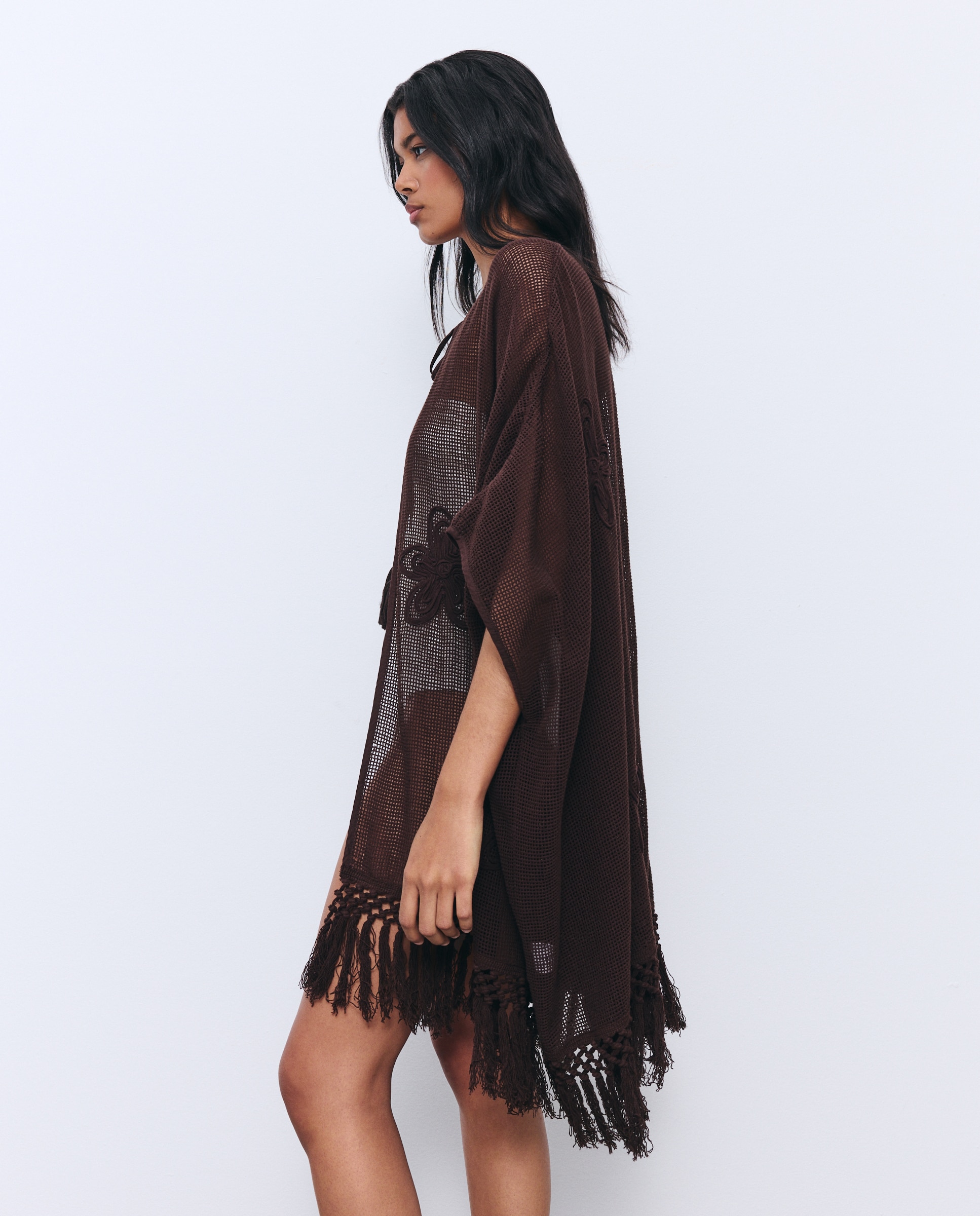 Capa de Crochet com Flores Chocolate-2