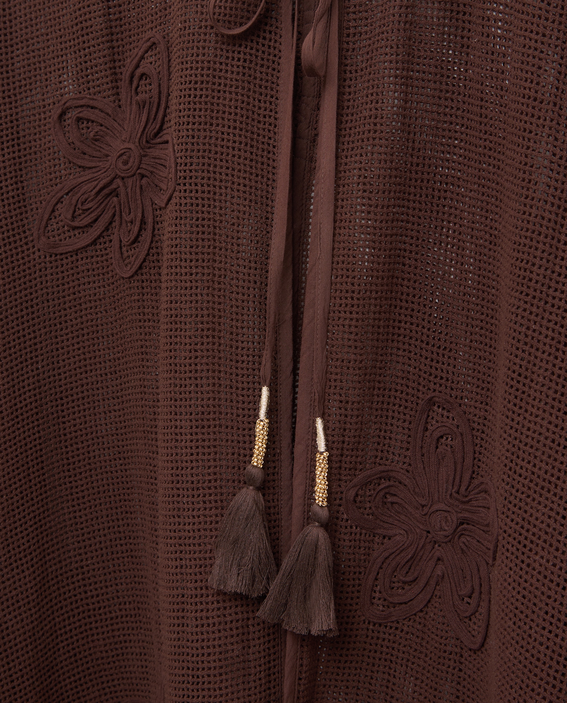 Capa de Crochet com Flores Chocolate-5