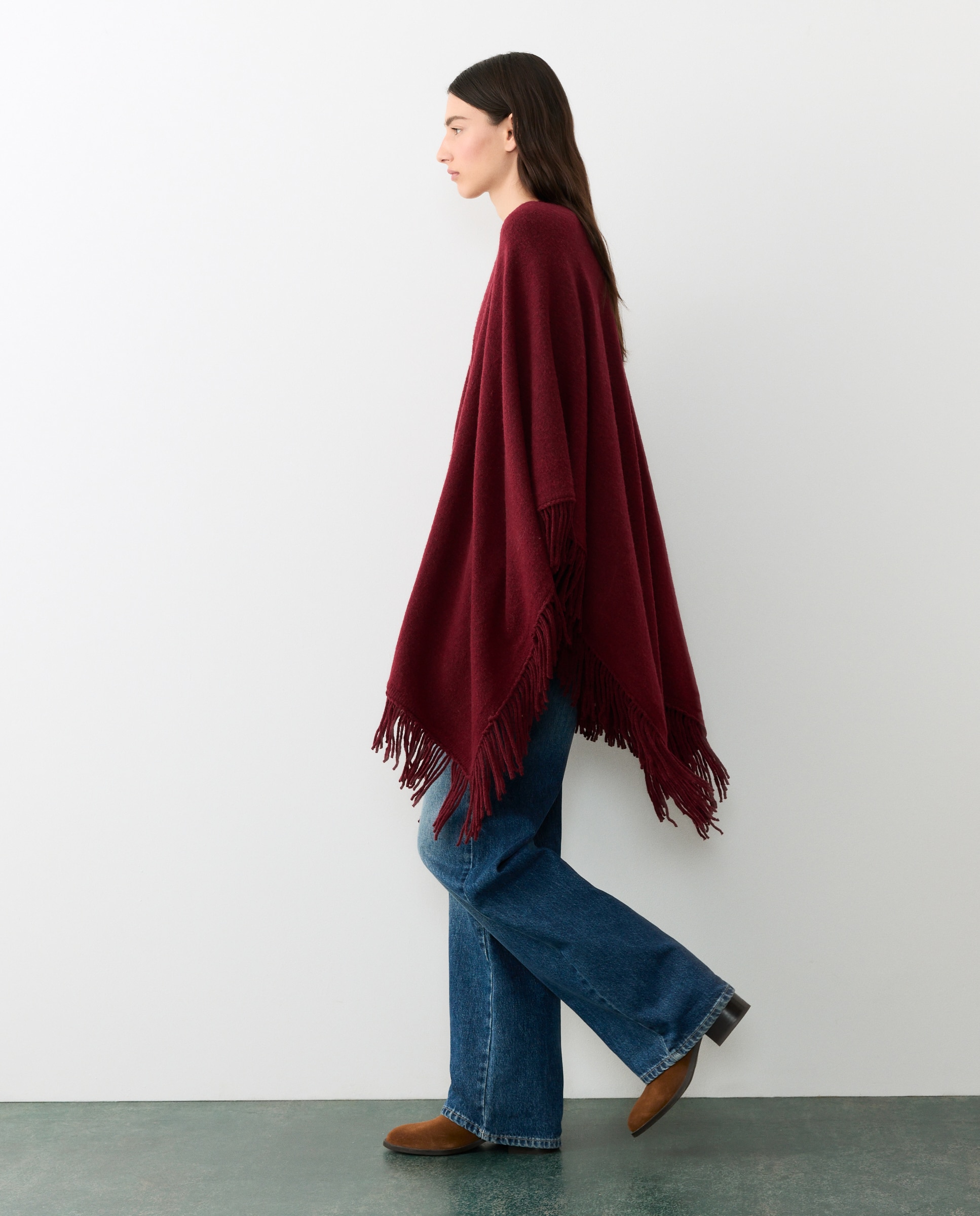 Capa de Malha com Franja Bordeaux-2