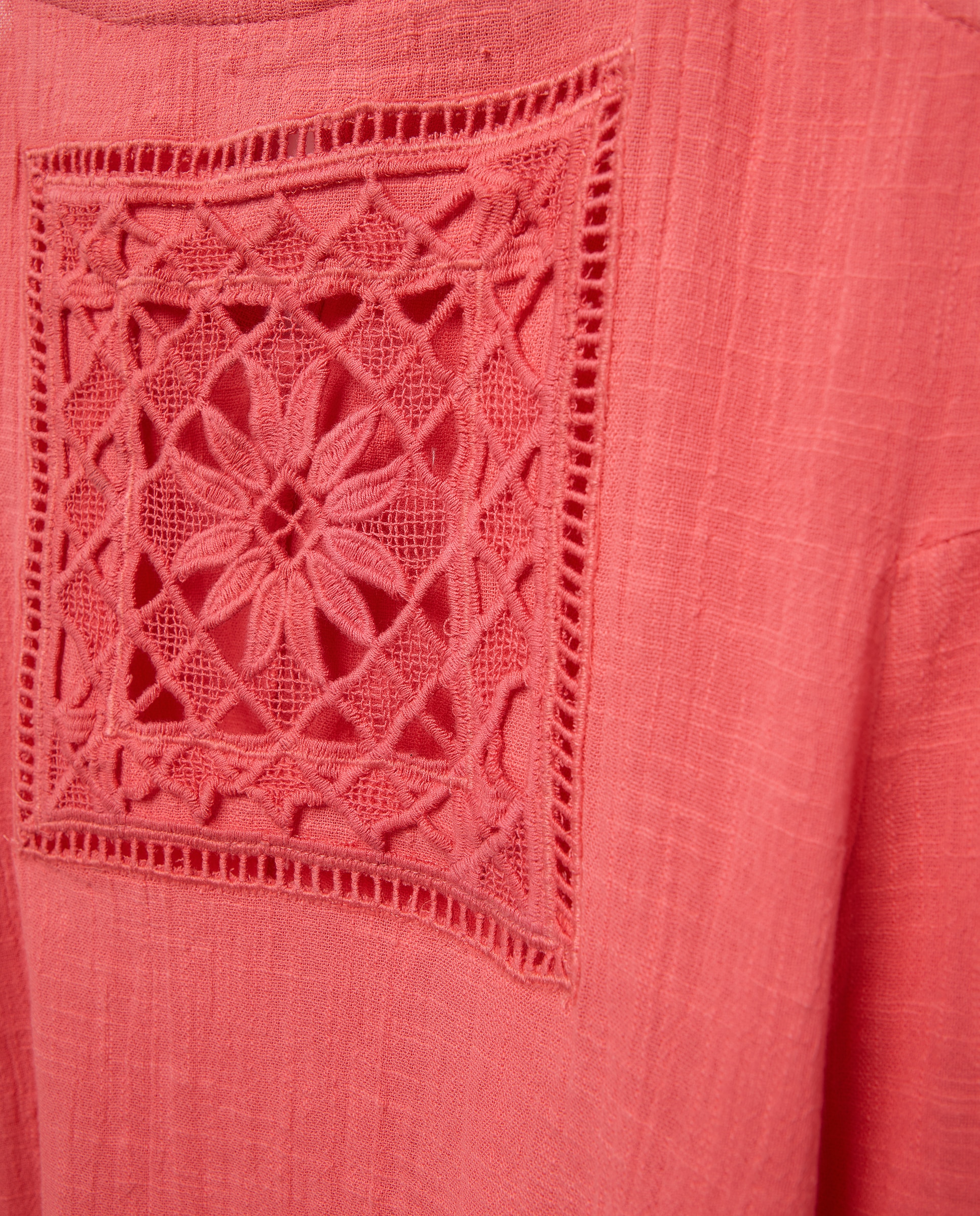 Vestido Curto com Detalhe Rendilhado 630 Coral-3