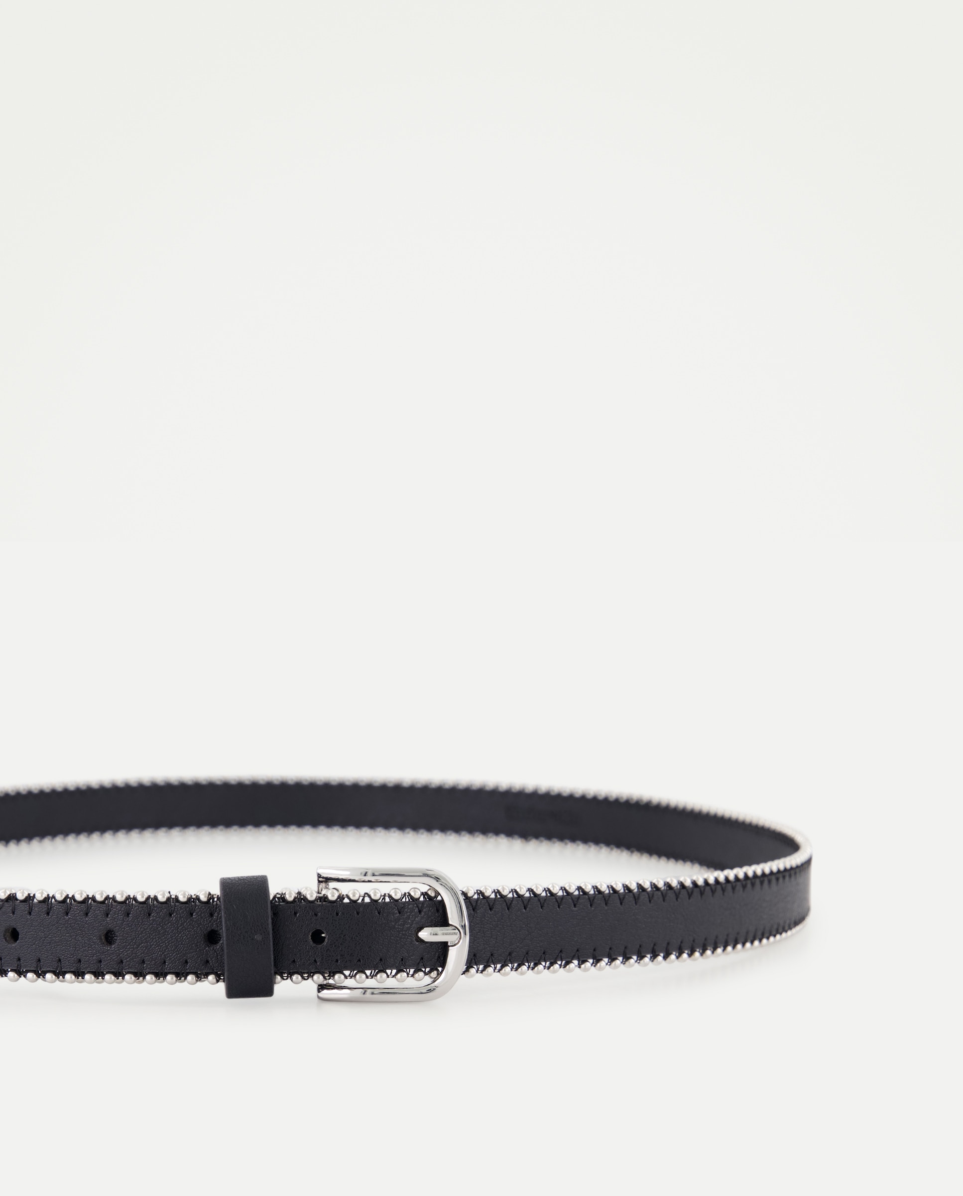 Cinto com Mini Tachas Preto-3
