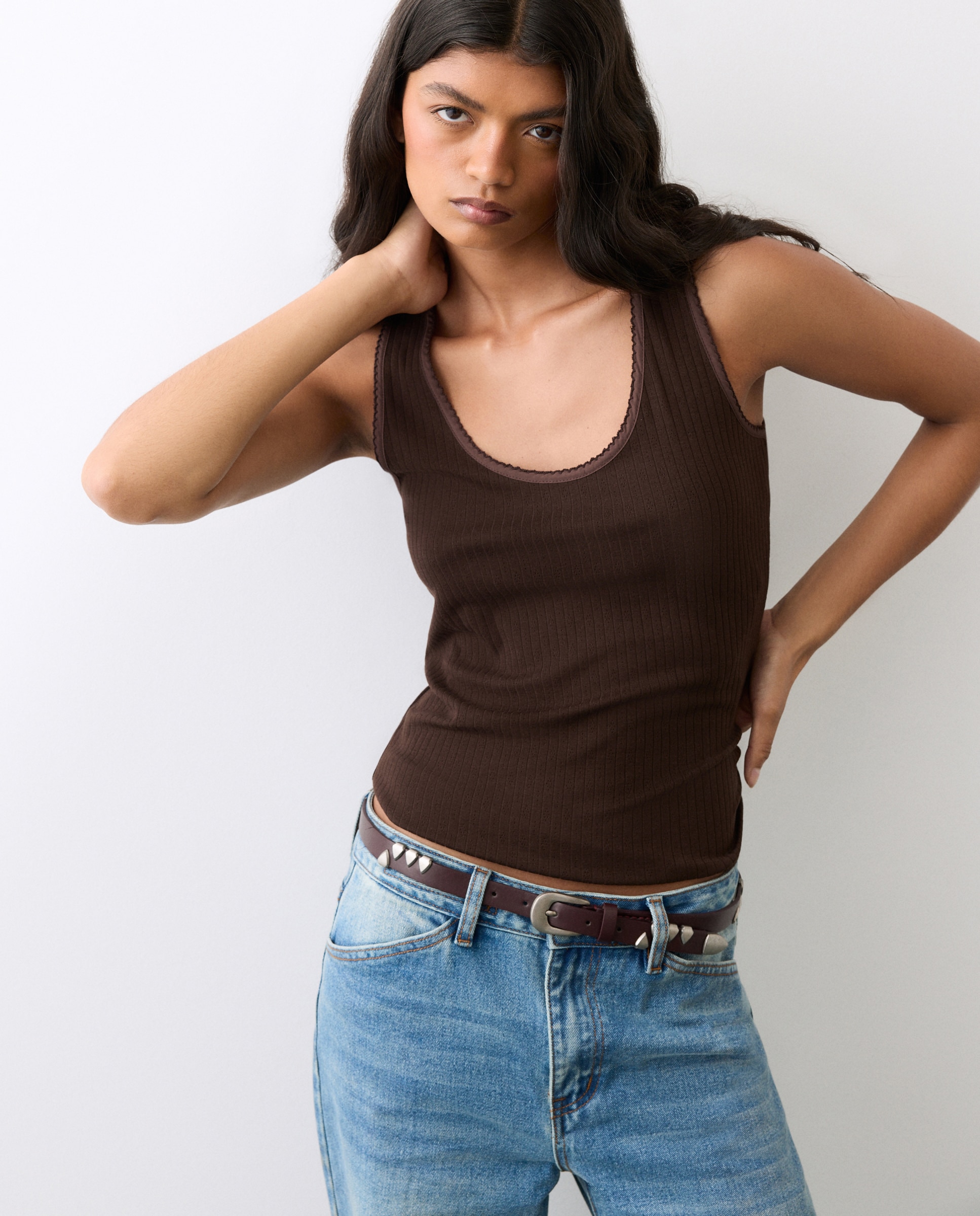 Cinto com Tachas Bordeaux-4