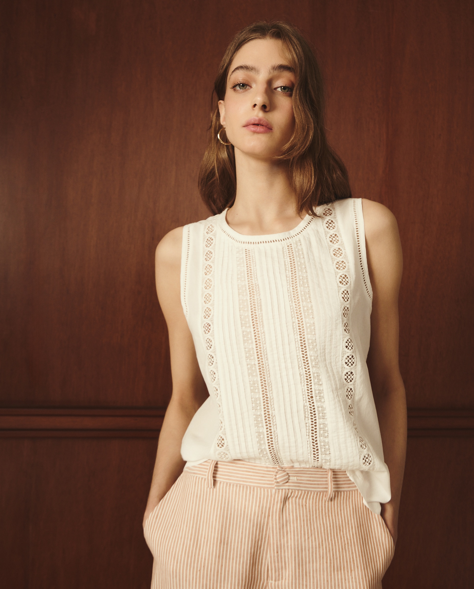 Blusa estilo romántico de mujer sin mangas - Lloyd's - Blanco roto Blanco roto-1