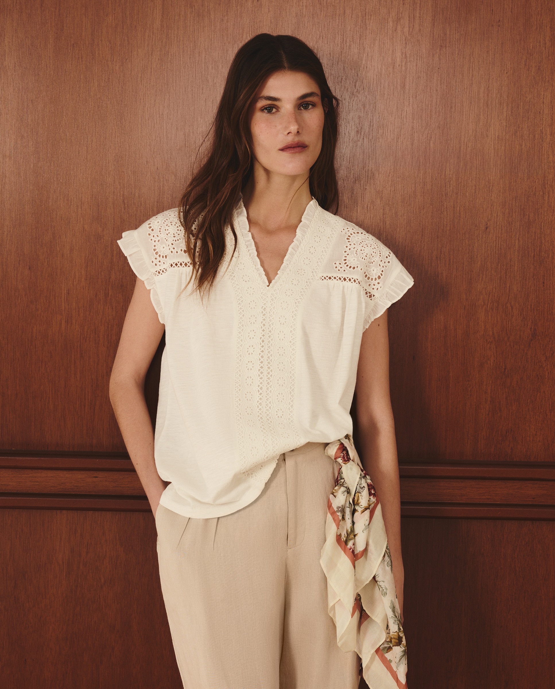 Camiseta de mujer volante romántica - Lloyd's - 471 Índigo Blanco roto-1