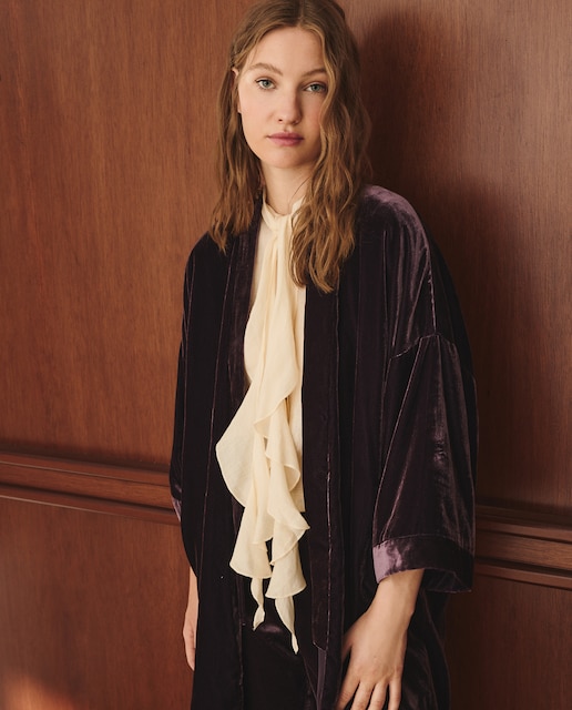 Imagen 0 de Kimono de mujer de terciopelo de solapa