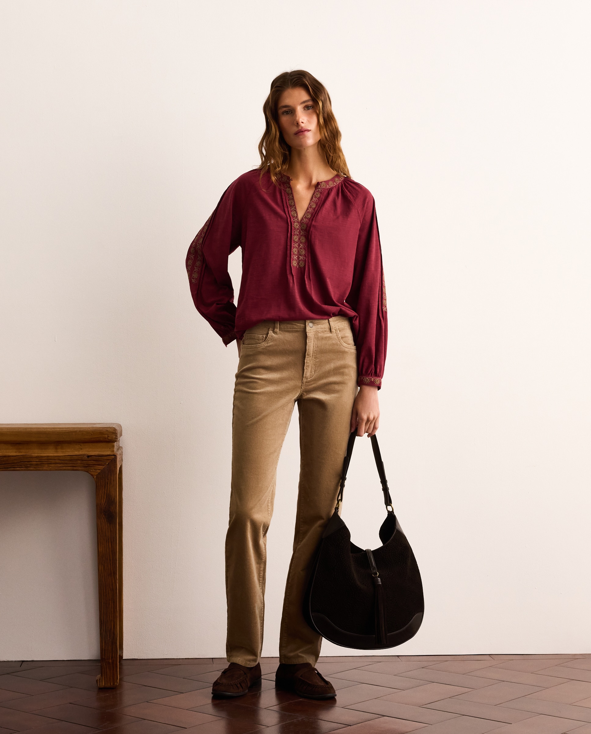 Imagen 0 de Pantalón pana de mujer semipitillo Beige