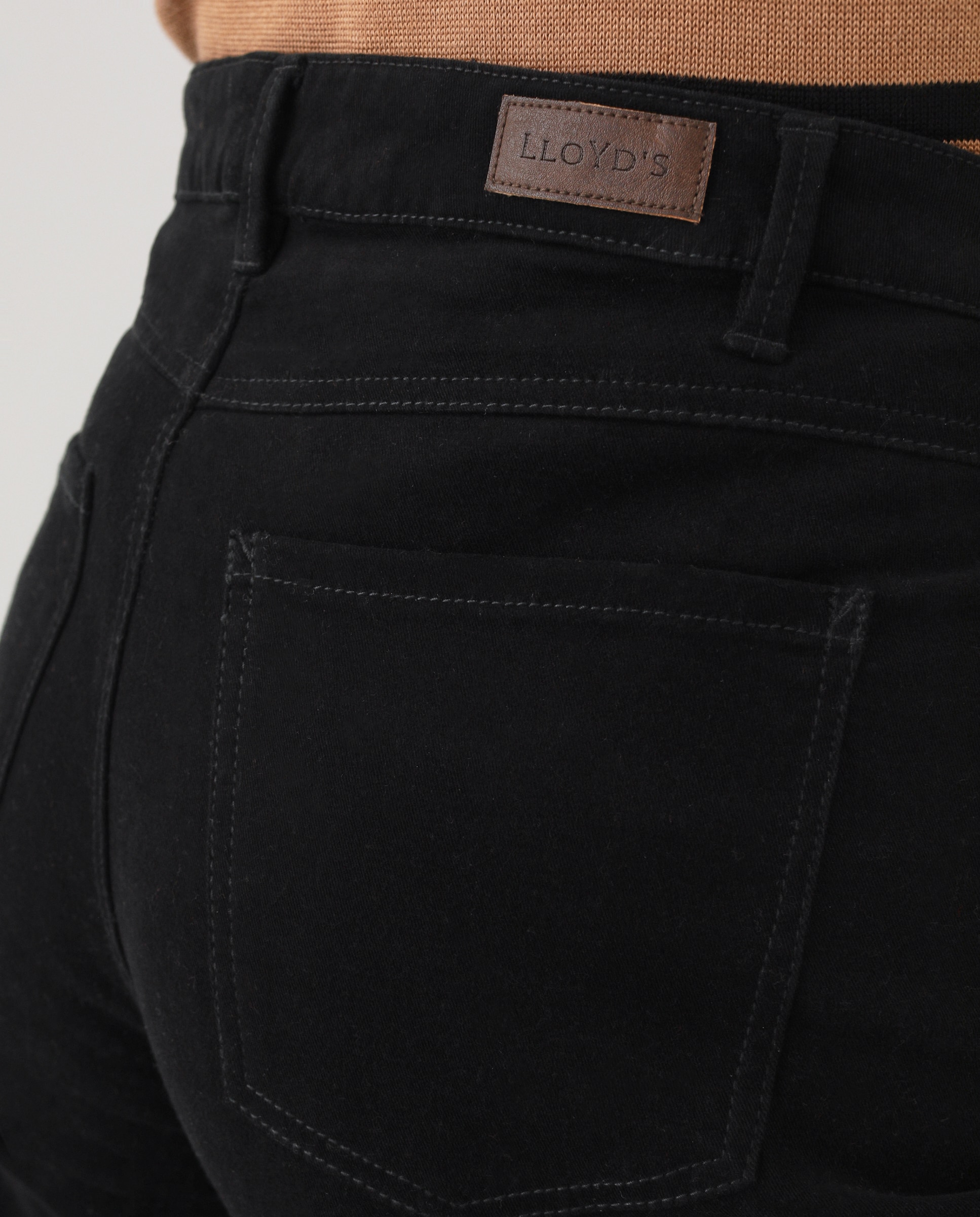 Calças Regular Básicas de 5 Bolsos Preto-6