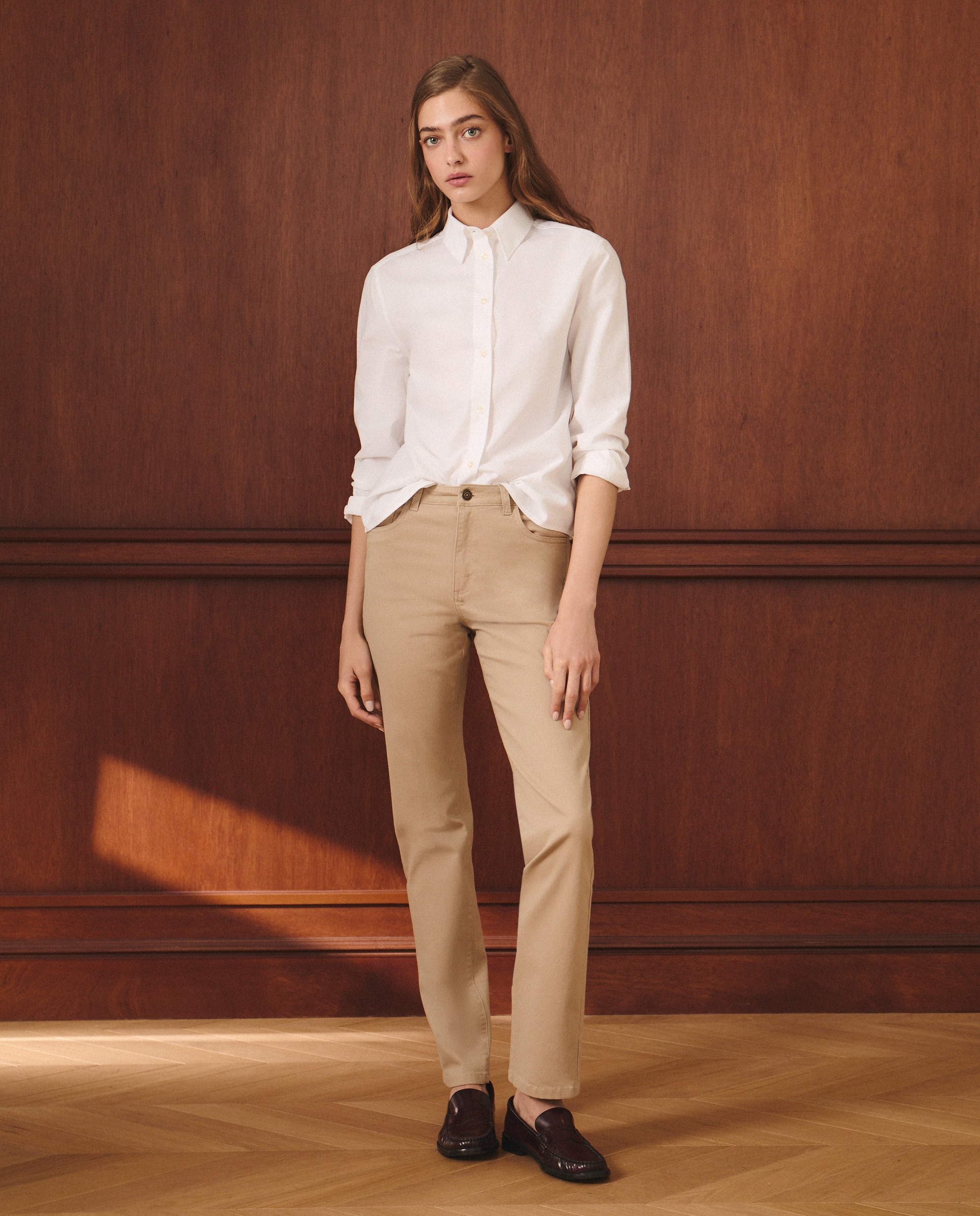 Calças Semi Skinny Lisas Bege-1