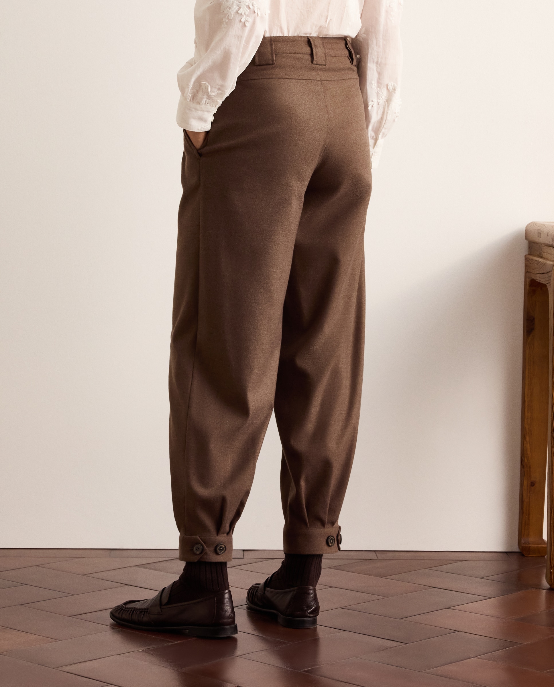 Pantalón pinzas de mujer trabillas - Lloyd's - Visón oscuro Visón oscuro-3
