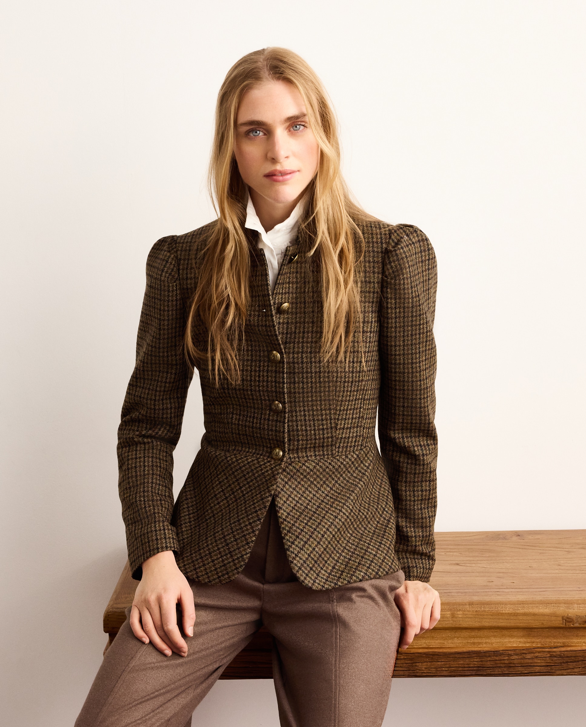Imagen 0 de Chaqueta de mujer minicuadros peplum Kaki