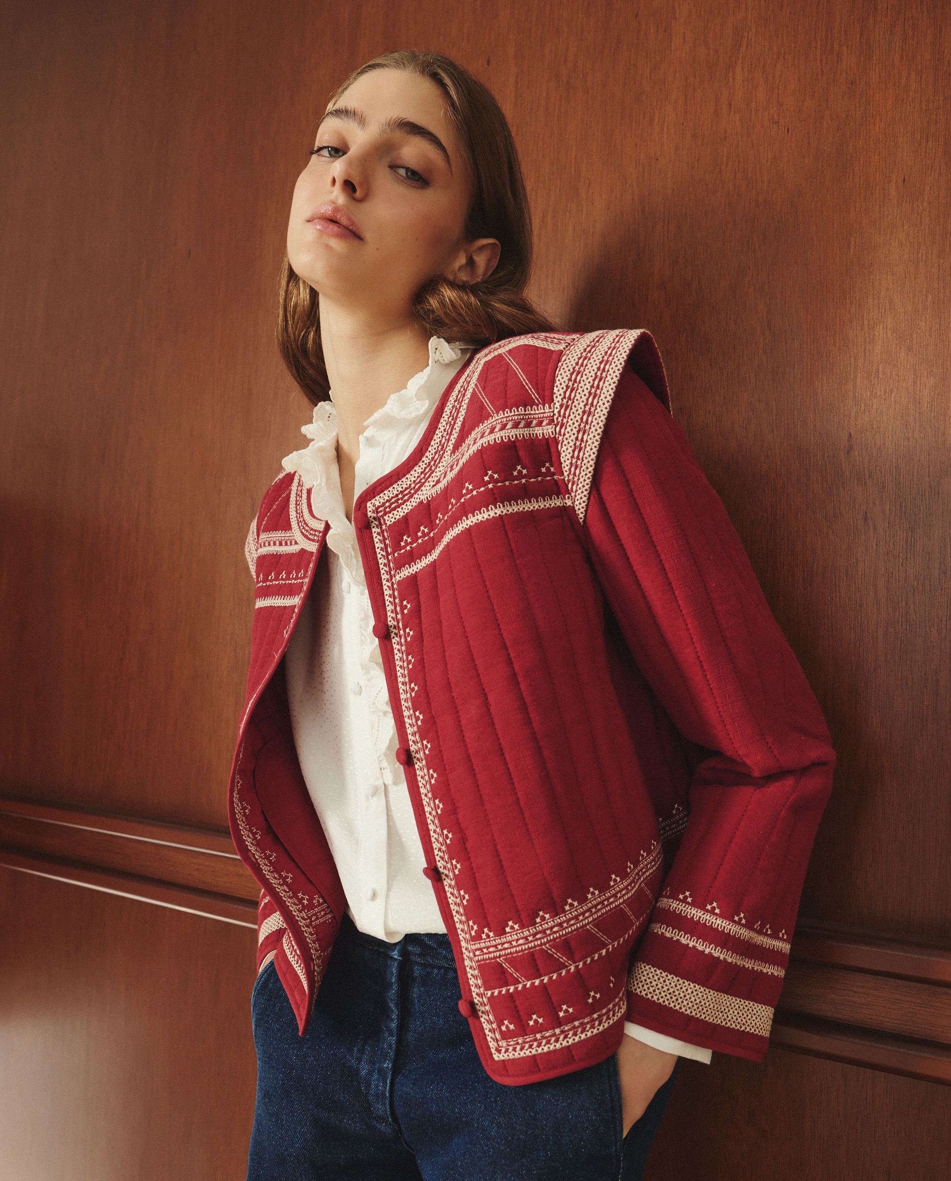 Casaco Curto Bordado 600 Vermelho-2